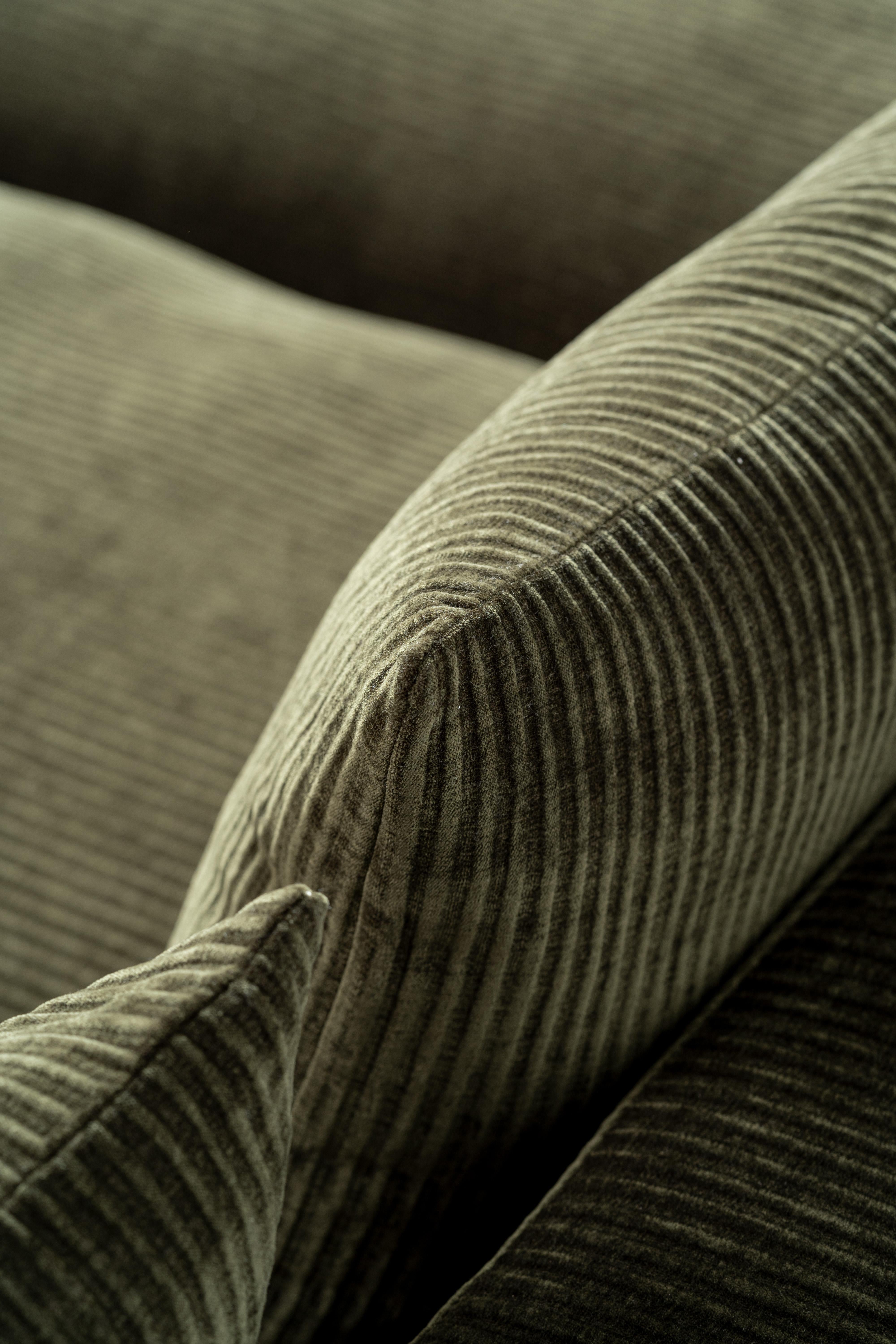 Koda Sofa by RALPH M In New Condition For Sale In Geneve, CH