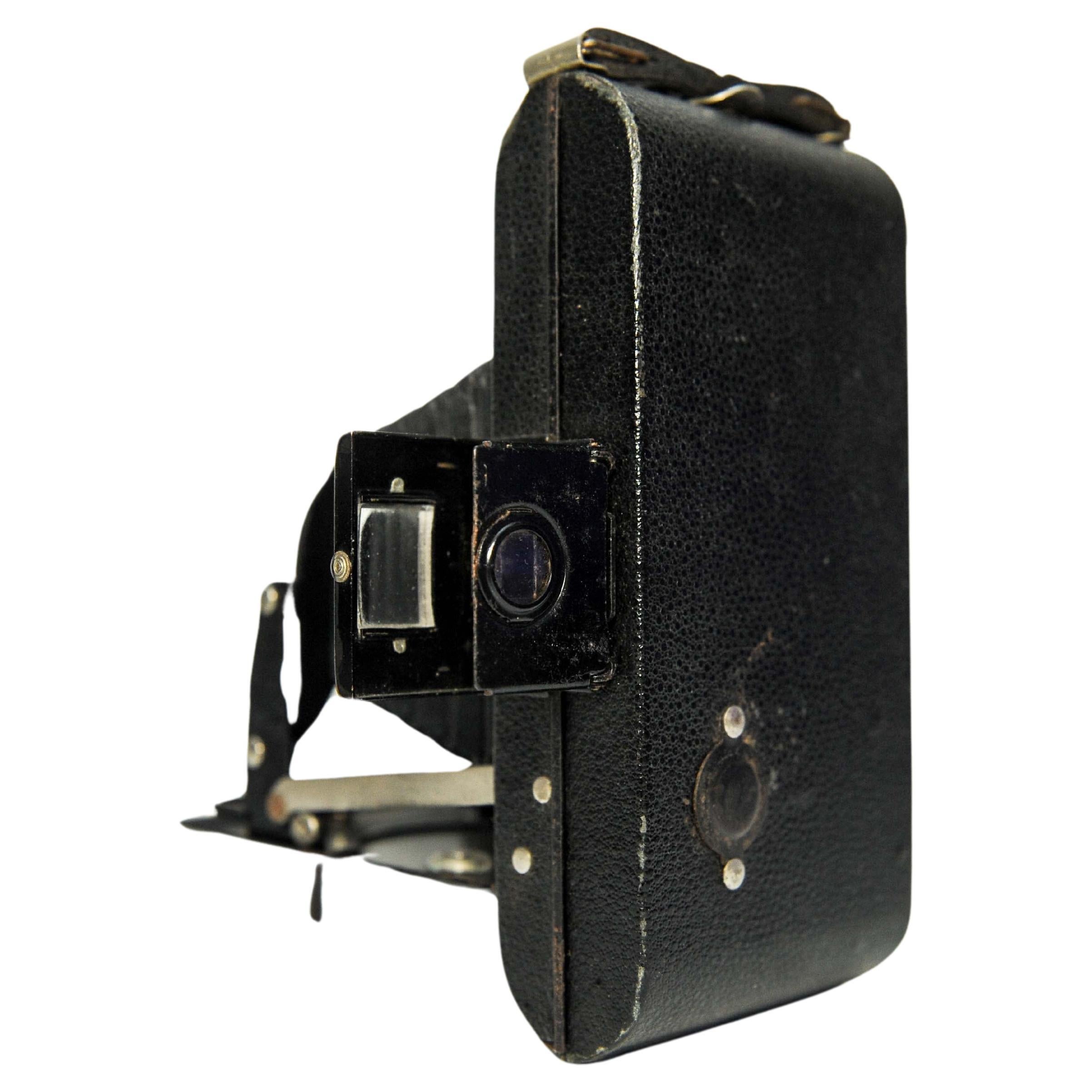 Kodak klappbare Brownie Six-20 mit Kodette II Shutter & Meniscus Lens Hergestellt im Vereinigten Königreich (Art déco) im Angebot
