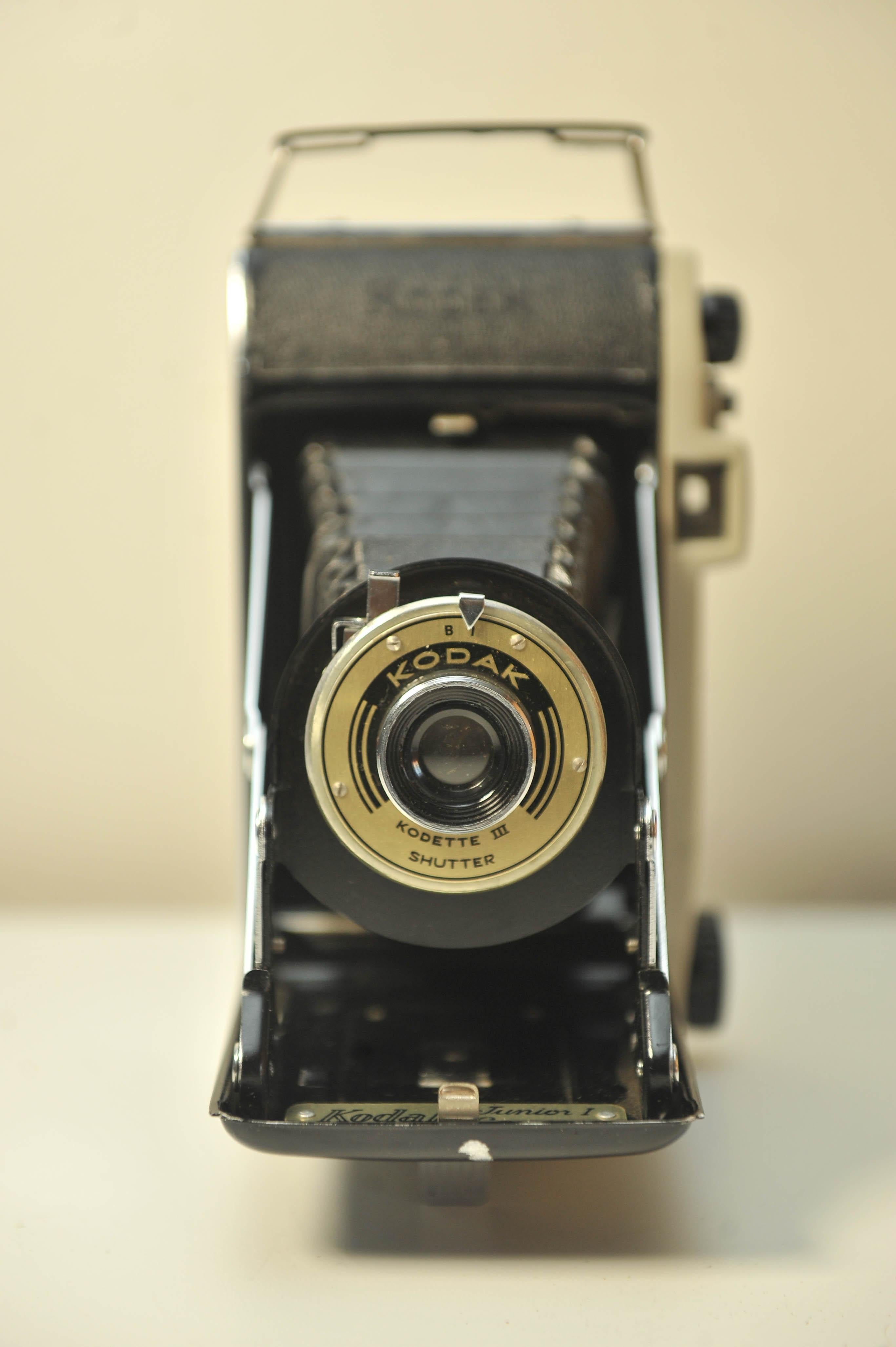 Mid-Century Modern Kodak Junior 1 620 Roll Film Folding Below Camera with Anaston Lens 1954-1959