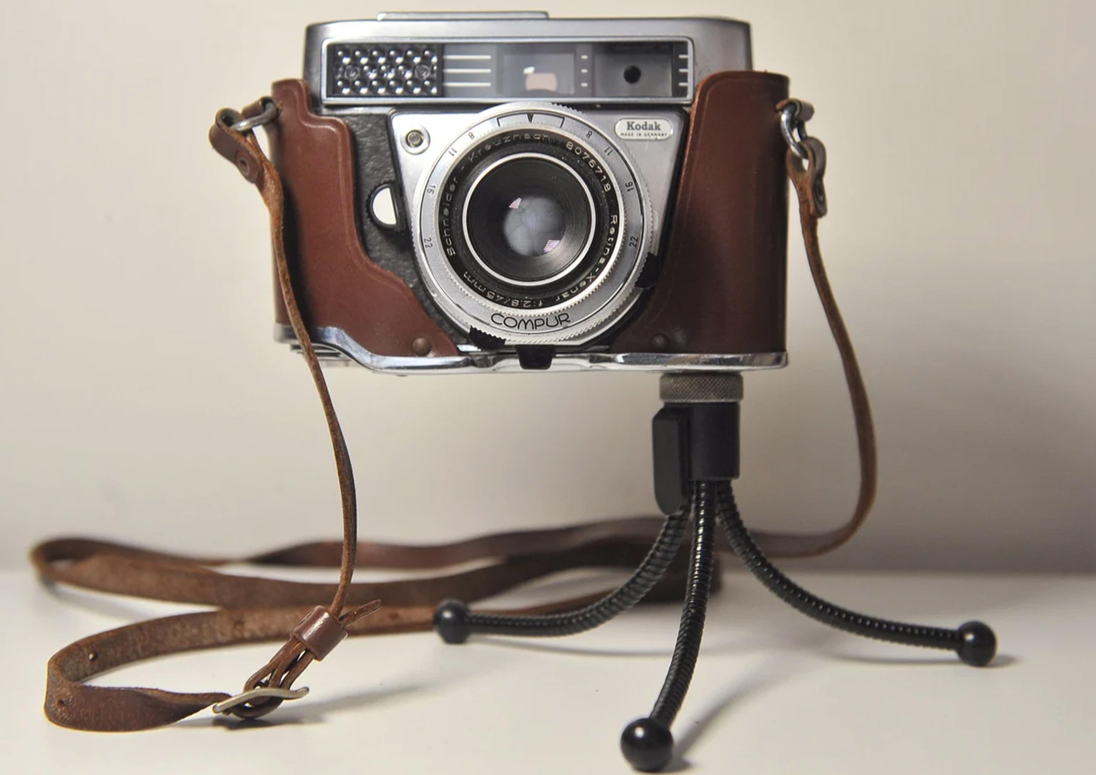 Kodak Retina IIF 35mm Film Rangefinder Camera With Compur Shutter & Schneider-Kreuznach 
