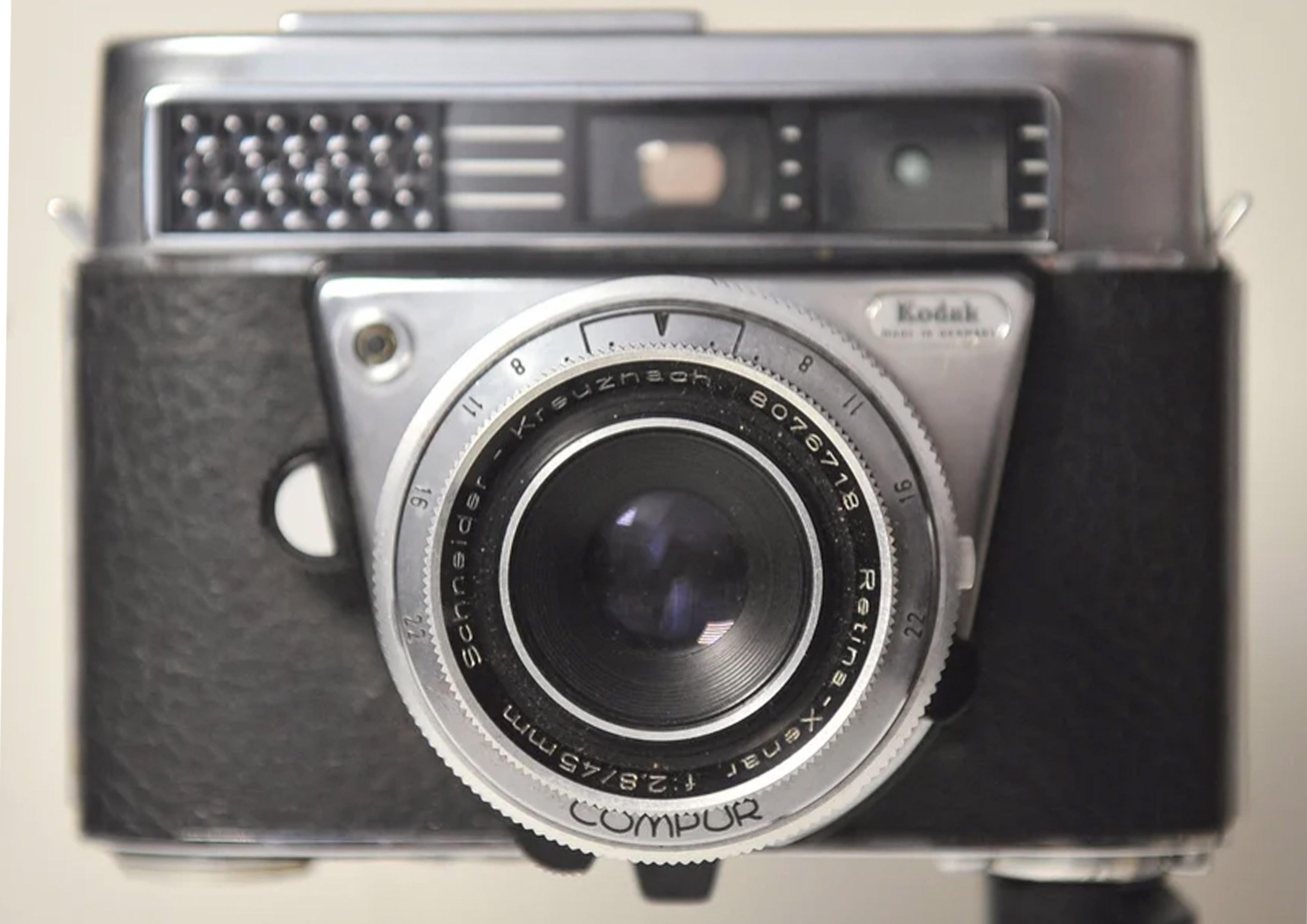Mid-Century Modern Kodak Retina IIF 35mm Film Rangefinder Camera Schneider-Kreuznach Lens 1960's