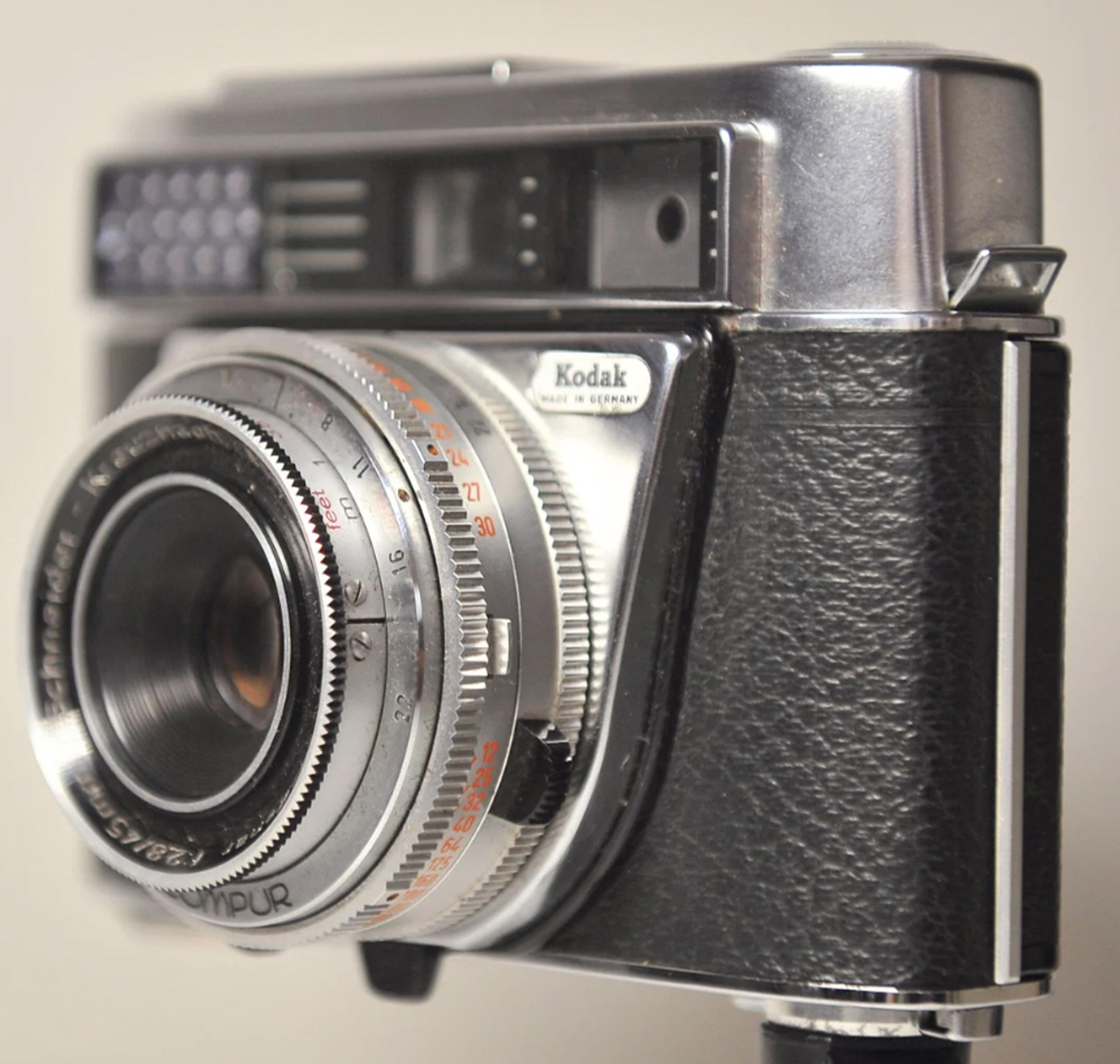 Kodak Retina IIF 35mm Film Rangefinder Camera Schneider-Kreuznach Lens 1960's In Good Condition In High Wycombe, GB