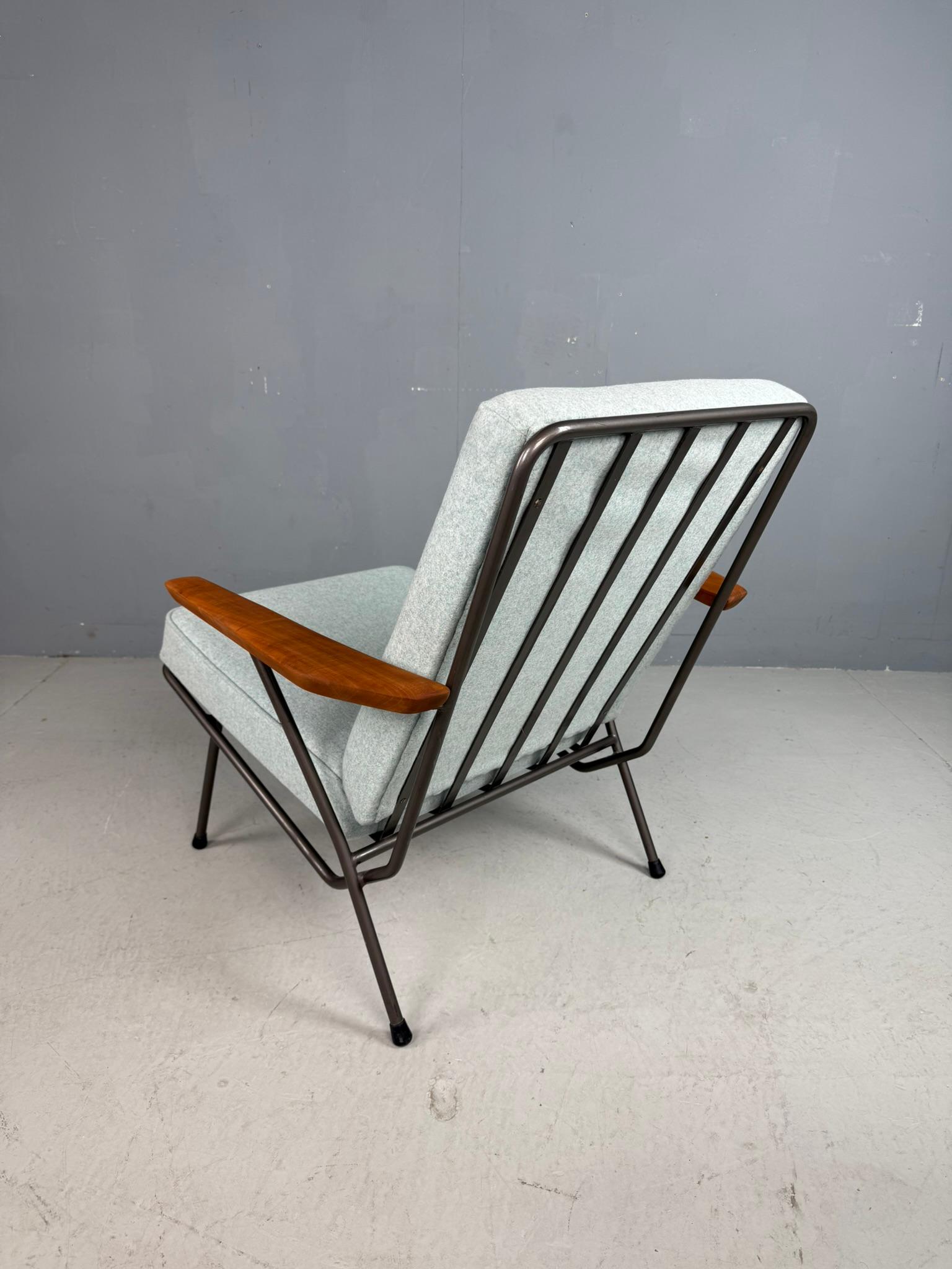 Sillón Koene Oberman con reposabrazos de teca para Gelderland, 1954 siglo XX en venta