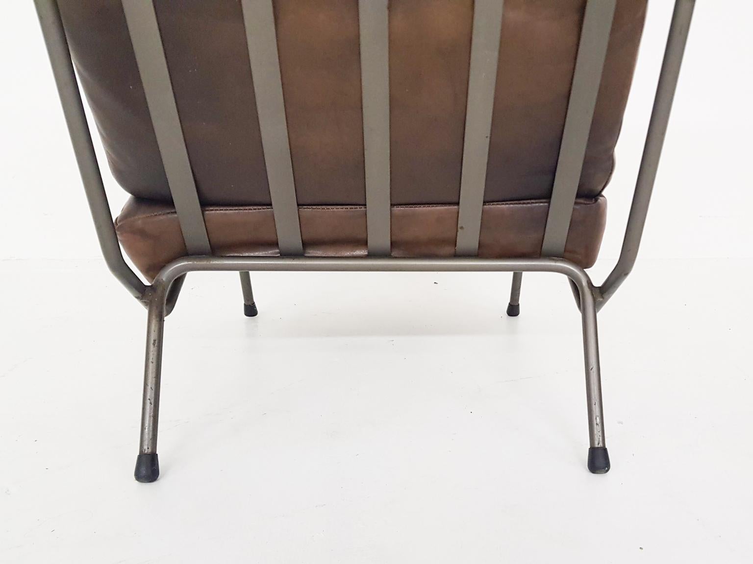 Metal Koene Oberman for Gelderland Lounge Chair in Leather, The Netherlands 1954 For Sale