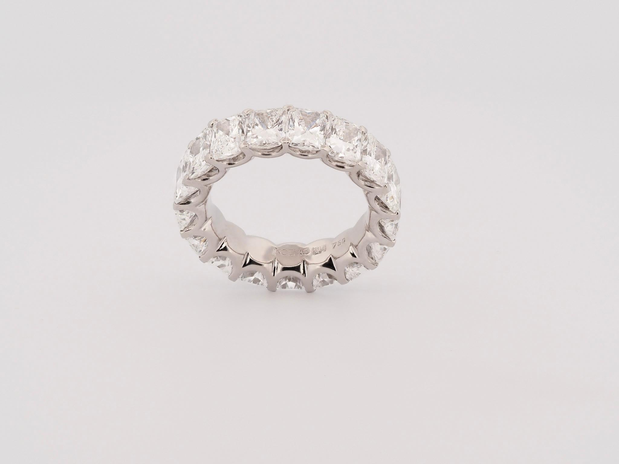 KOENIG Bracelet éternel en or blanc 18 carats - Diamants de taille radiant de 8,70 carats, GIA Pour femmes en vente
