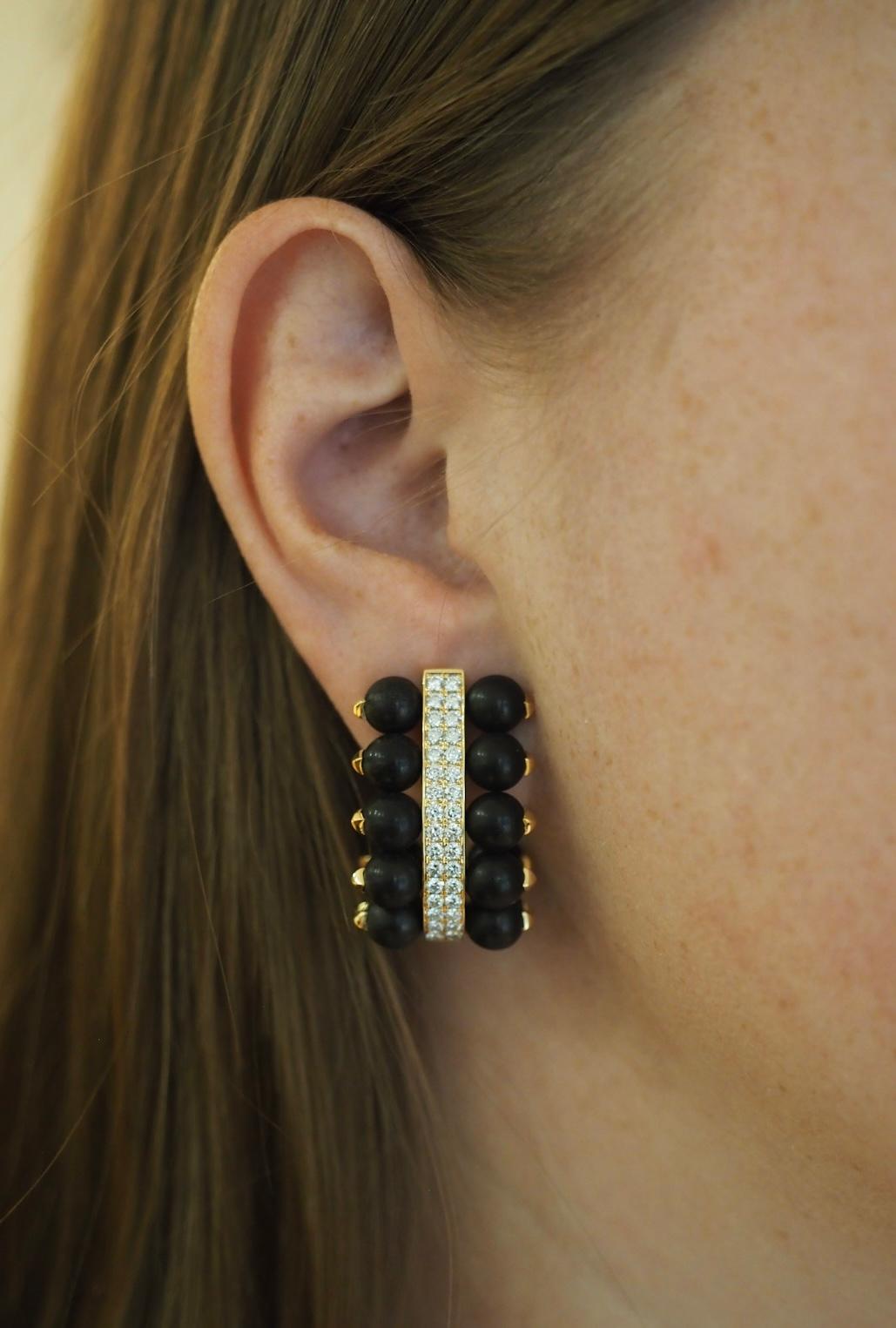 KOENIG Ebony Earclips In New Condition For Sale In St. Moritz, CH
