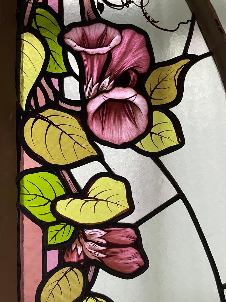 XX secolo KOENIG & LAFITTE - Vetrata Art Nouveau con conifere in vendita