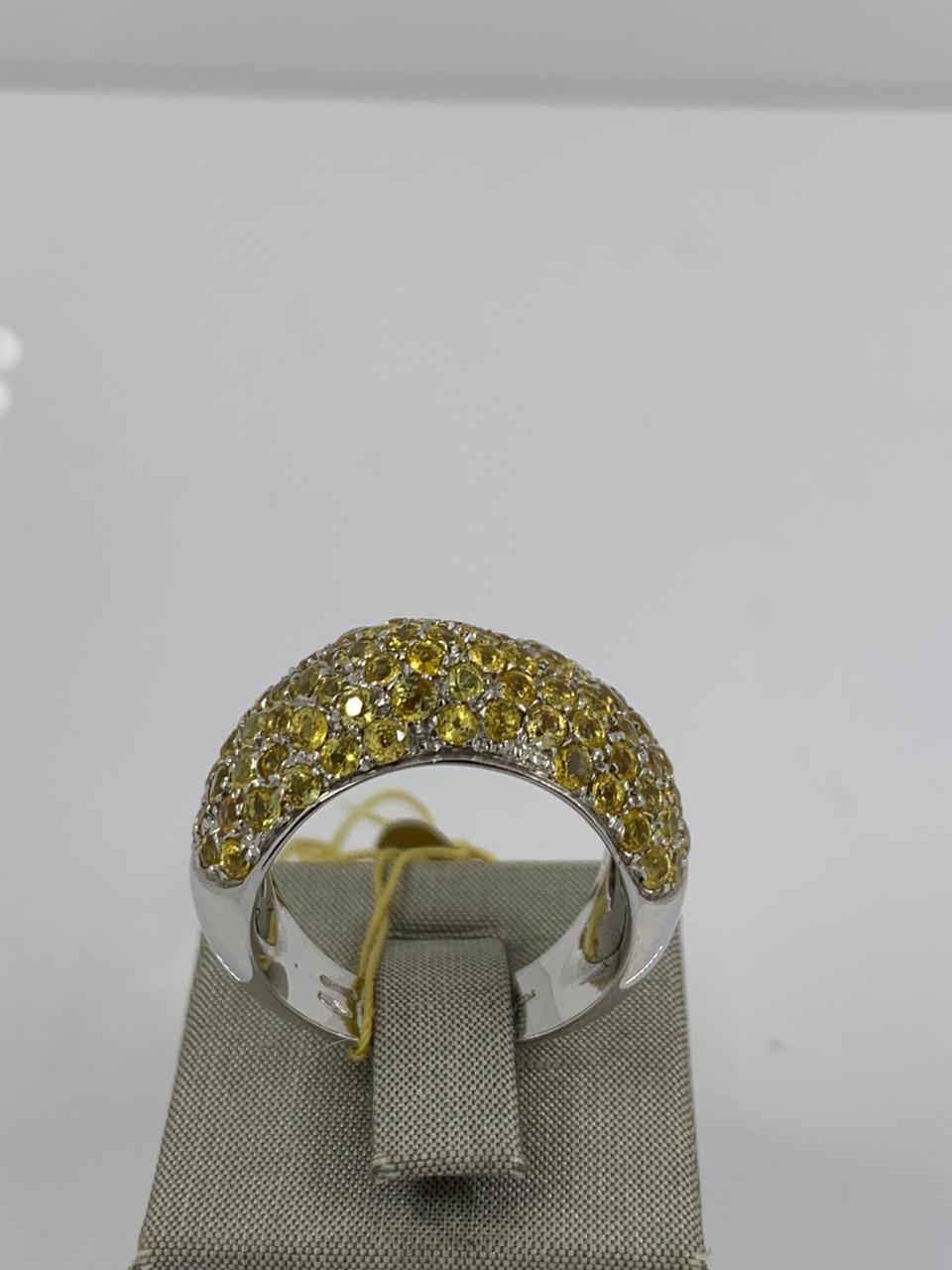 Koesis Ring in 18kt White Gold with Yellow Sapphires (4.16ct) size 6.5