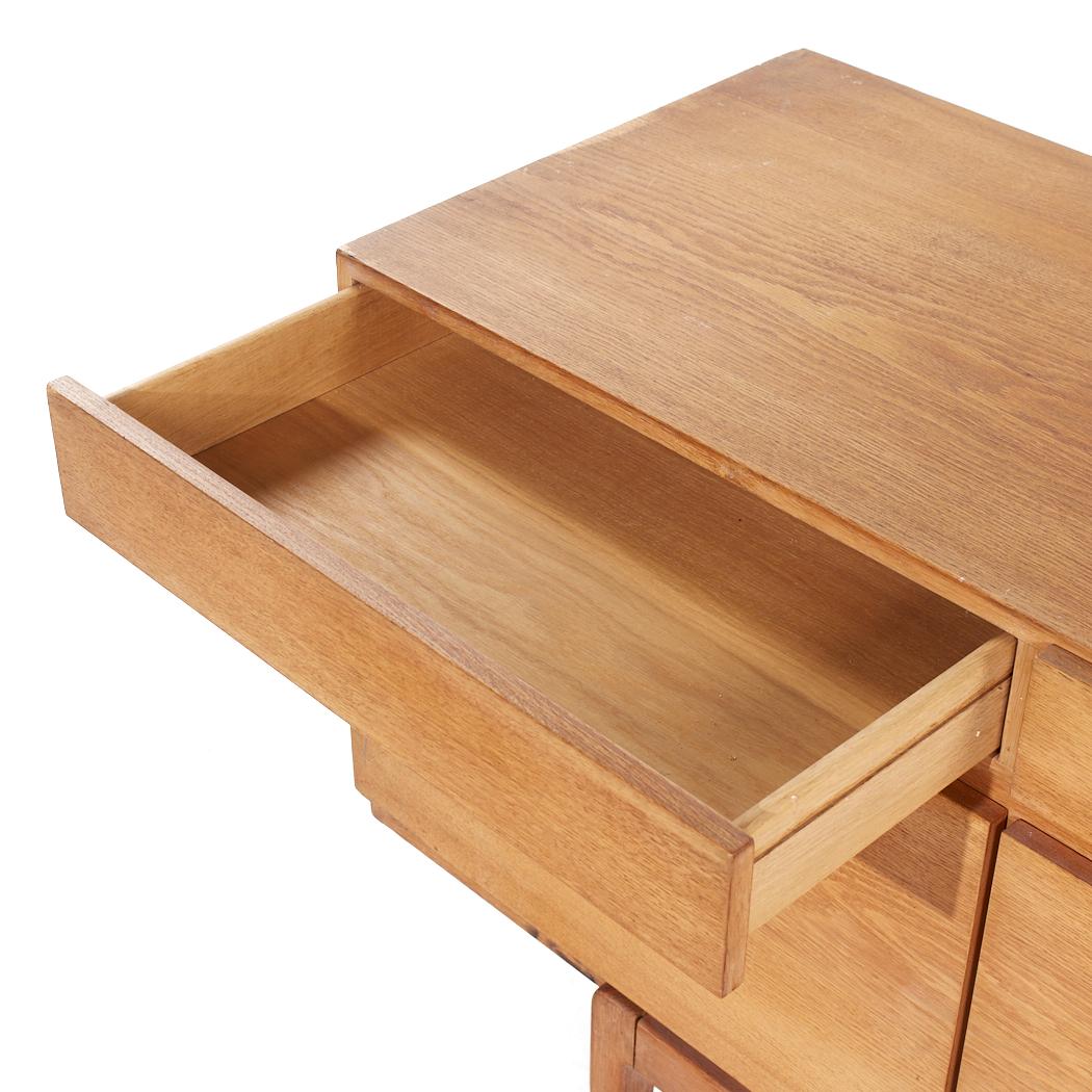 Kofod Larsen per Faarup Møbelfabrik Modello 66 Credenza danese di metà secolo in teak in vendita 6