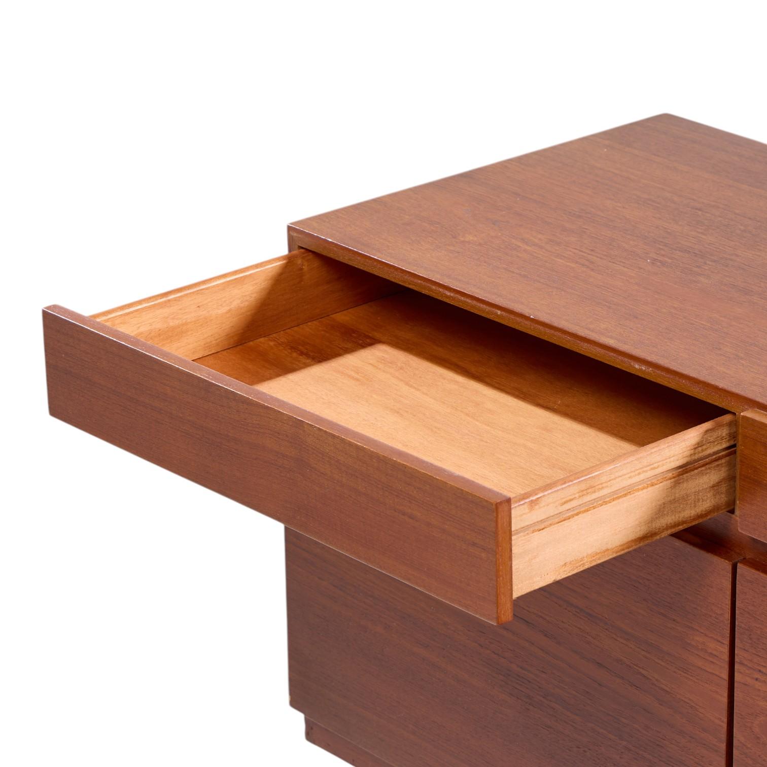 Kofod Larsen for Faarup Møbelfabrik Model 66 Mid Century Danish Teak Credenza For Sale 4