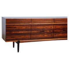 Kofod Larsen für Faarup Møbelfabrik Modell FA-66 Credenza