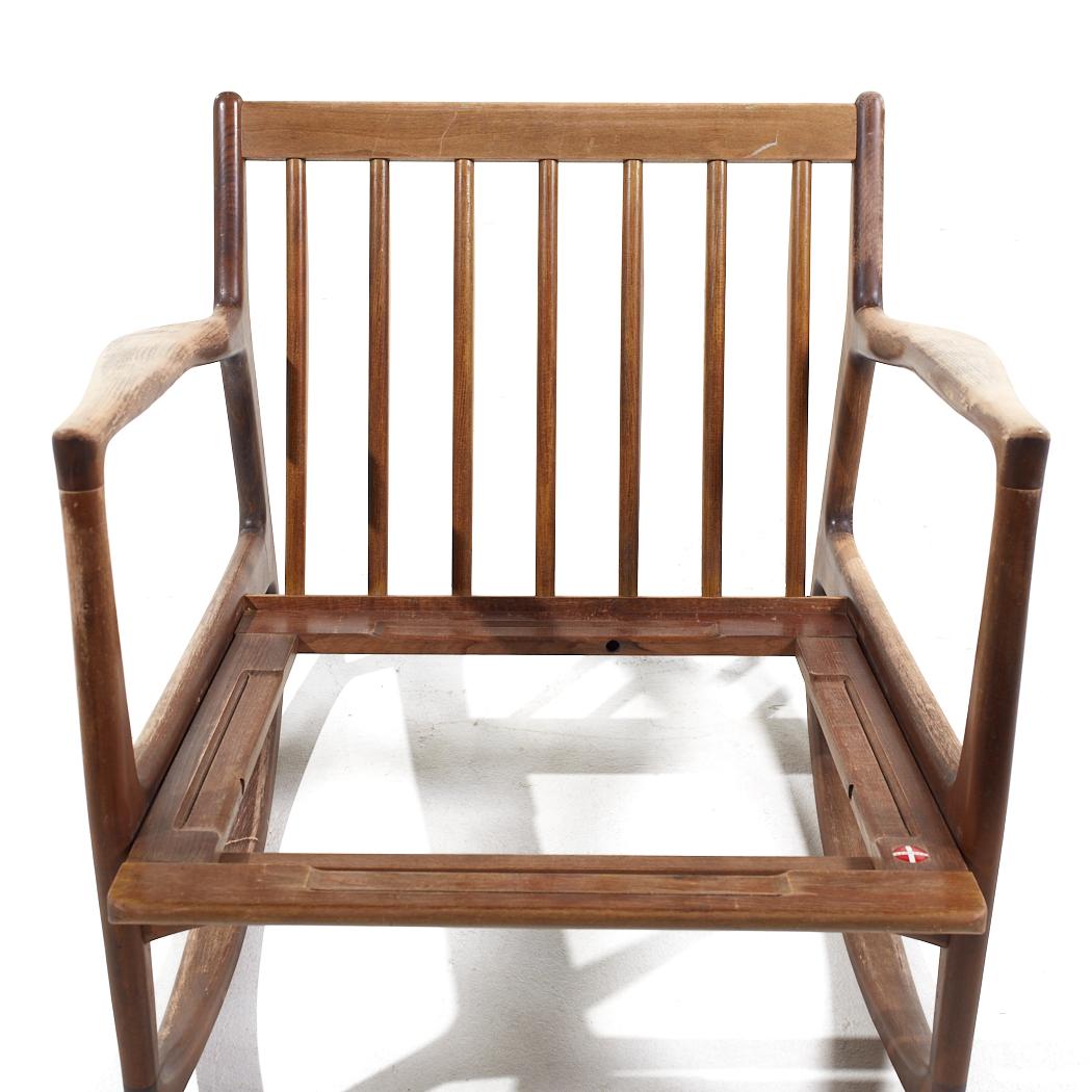 Kofod Larsen for Selig Mid Century Danish Walnut Rocking Lounge Chair For Sale 3