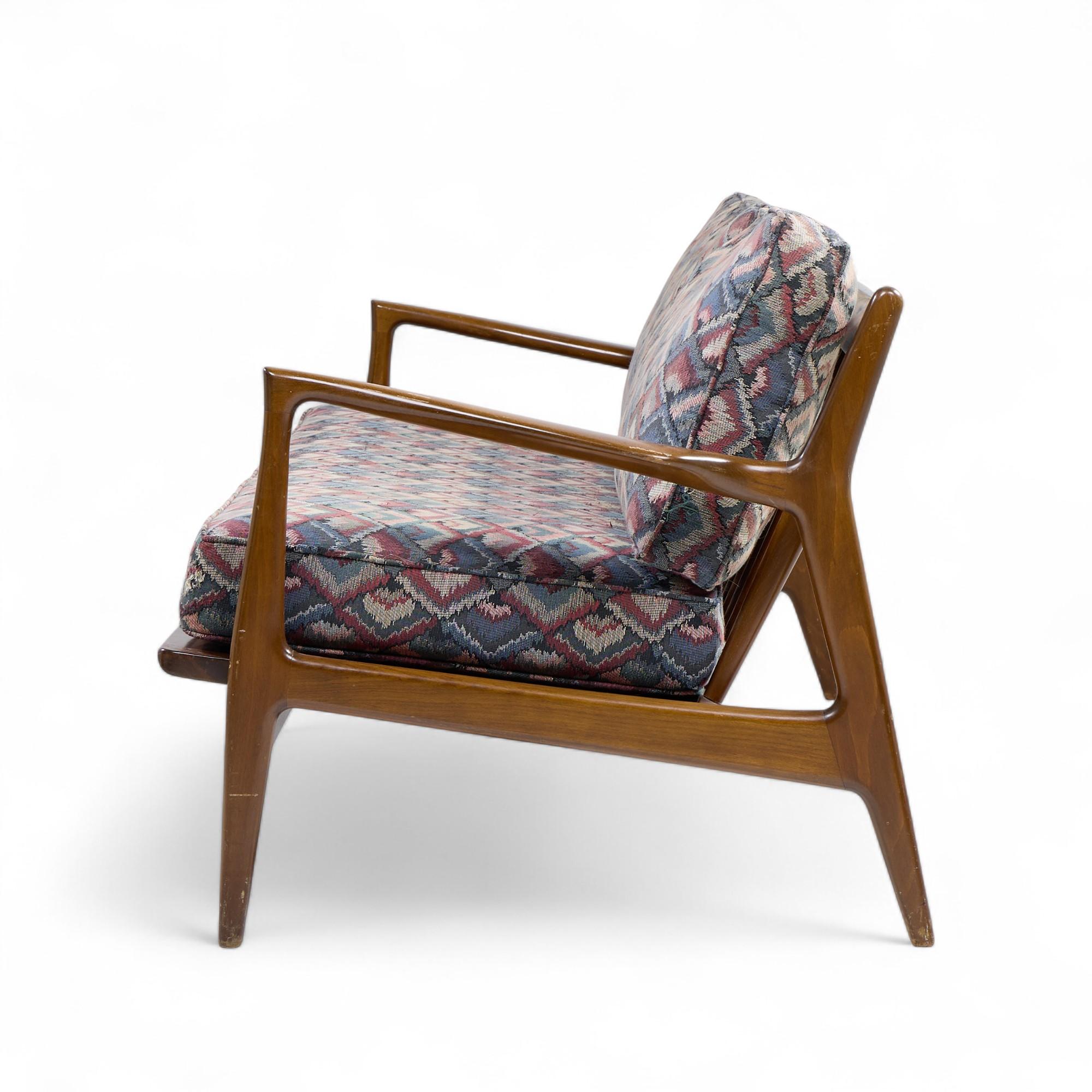 Kofod Larsen for Selig Mid Century Walnut Sofa Danés en venta