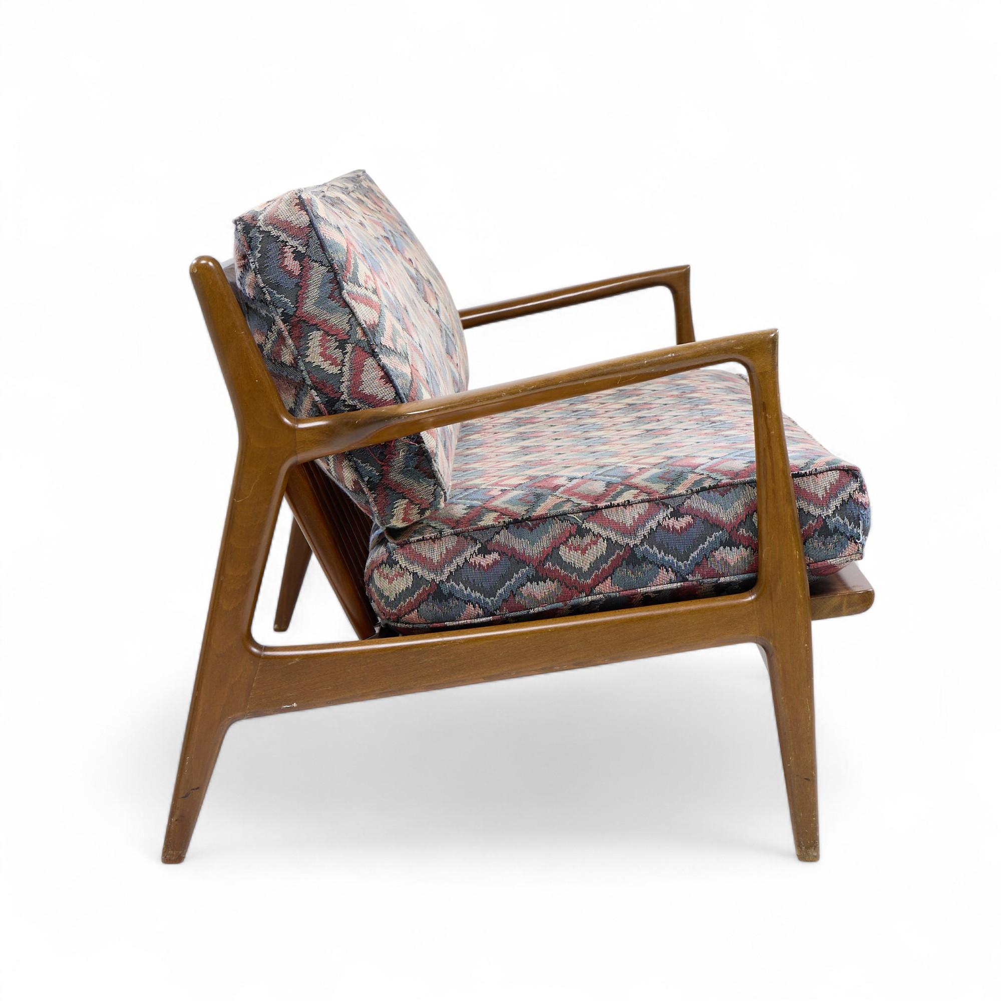 Kofod Larsen for Selig Mid Century Walnut Sofa en venta 1