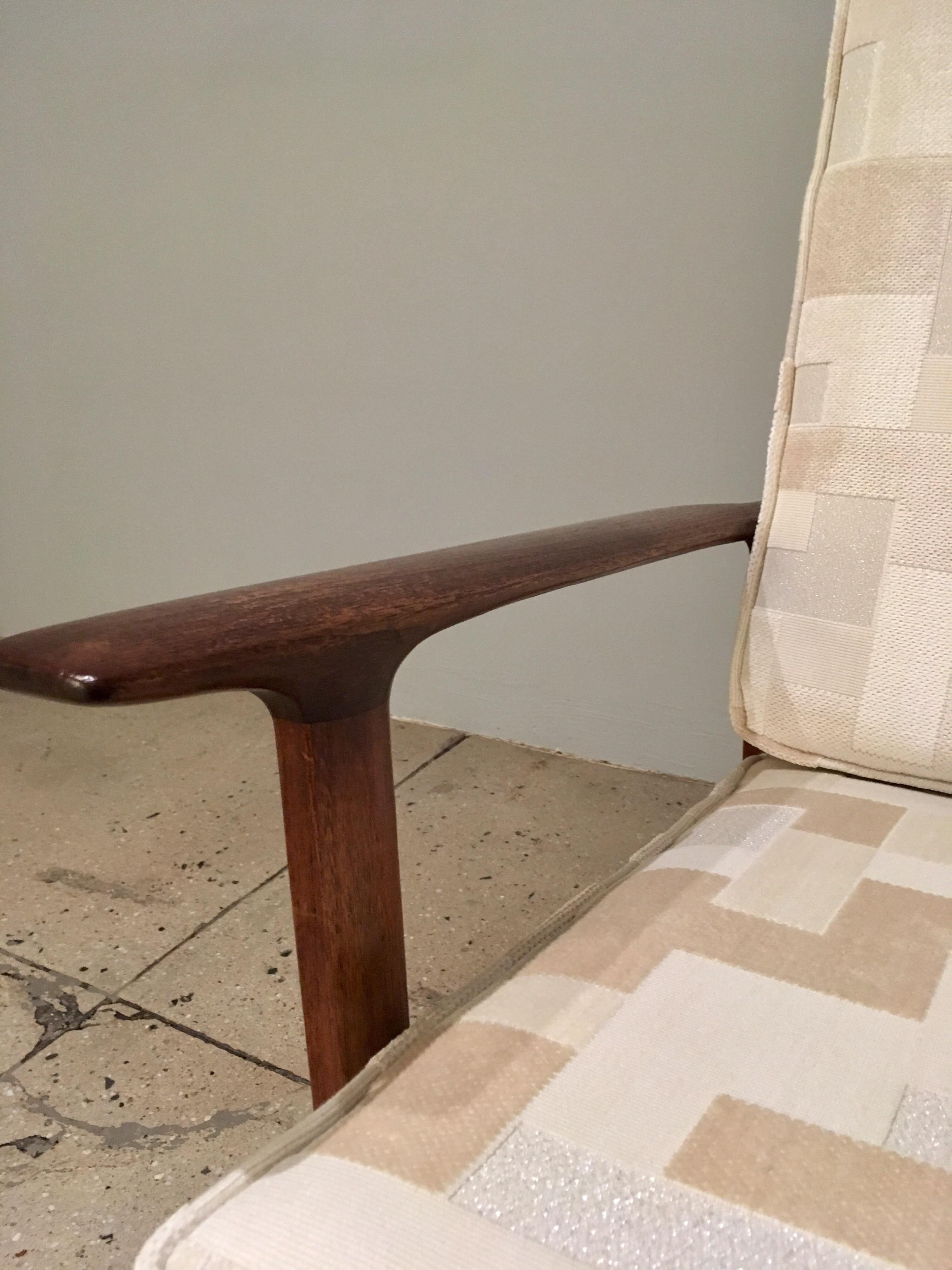 Fauteuil de salon à haut dossier Kofod Larsen danois, années 1960 en vente 4