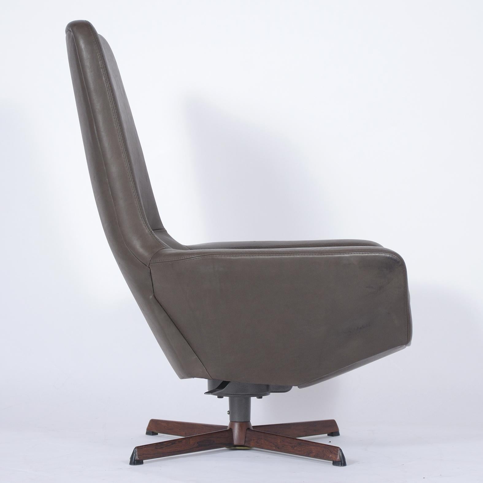 Restored Vintage Ib Kofod-Larsen Swivel Lounge Chair & Ottoman in Grey Leather For Sale 5
