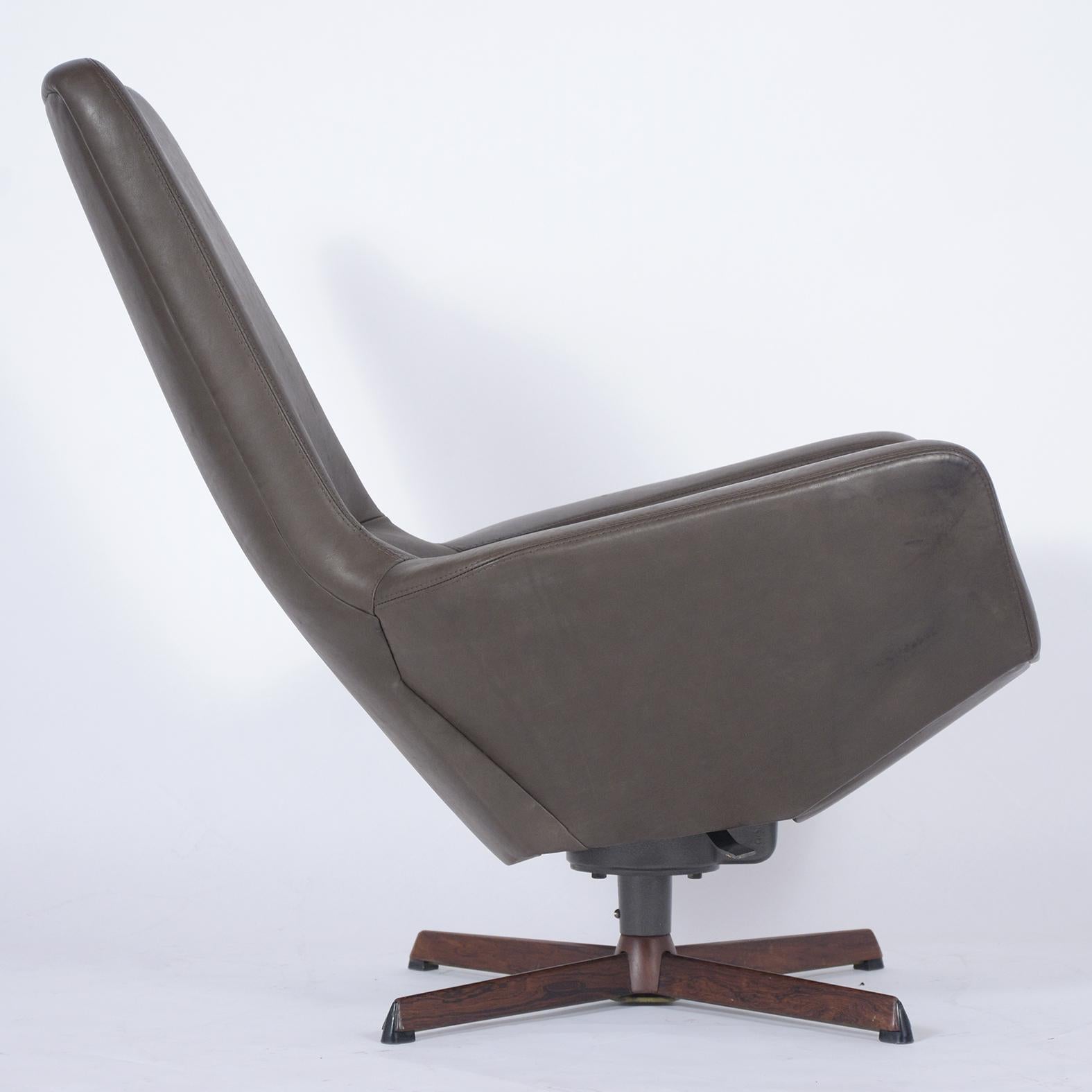 Restored Vintage Ib Kofod-Larsen Swivel Lounge Chair & Ottoman in Grey Leather For Sale 6
