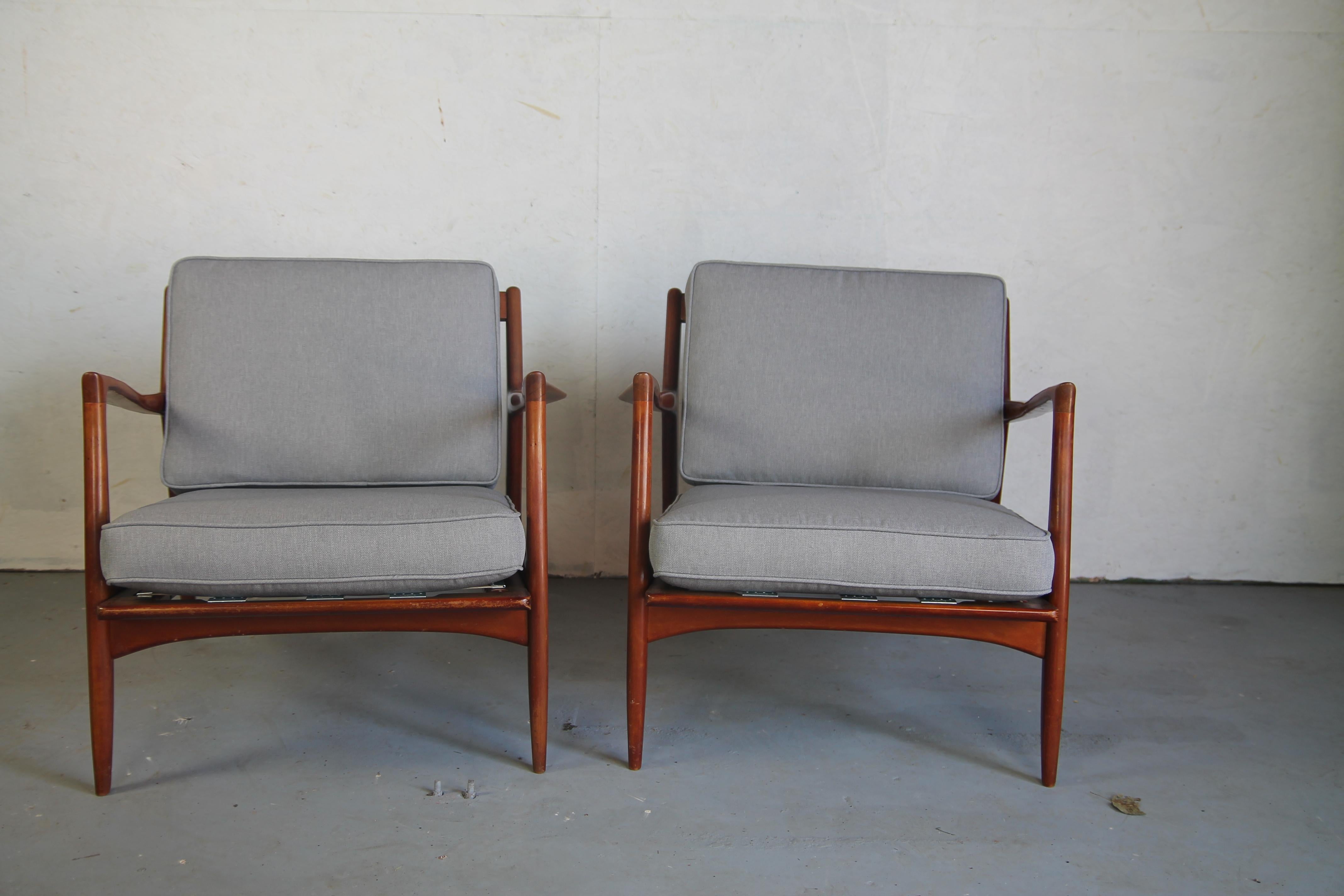 Nice vintage Selig lounge chairs designed by Kofod Larsen. New upholstery and correct straps.