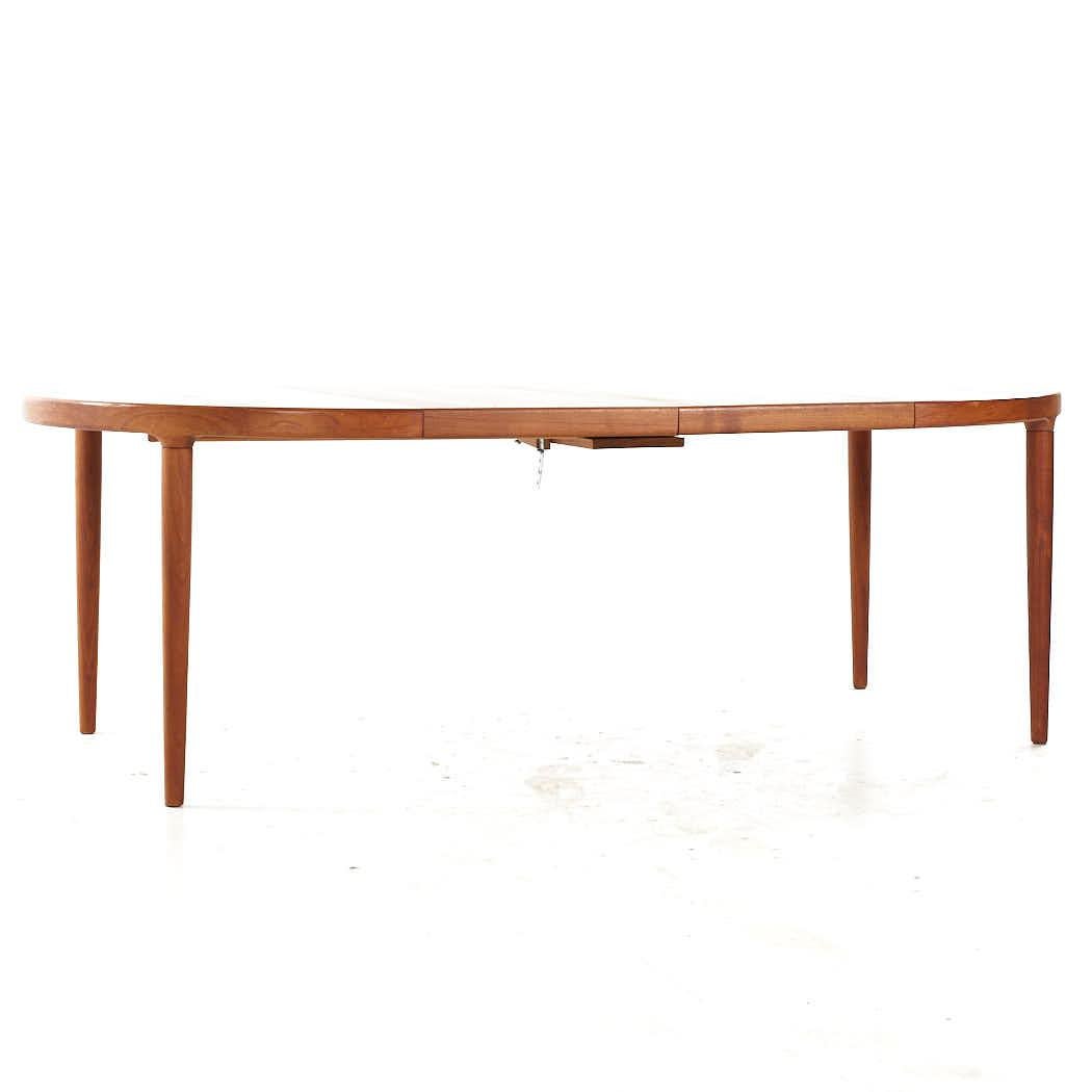 SOLD 07/31/23 Kofod Larsen MCM Danish Teak Expanding Dining Table with 3 Leaves For Sale 5
