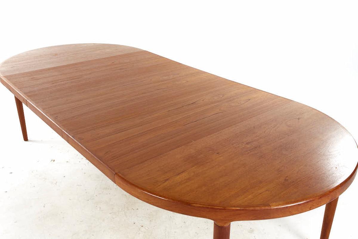 SOLD 07/31/23 Kofod Larsen MCM Danish Teak Expanding Dining Table with 3 Leaves For Sale 11