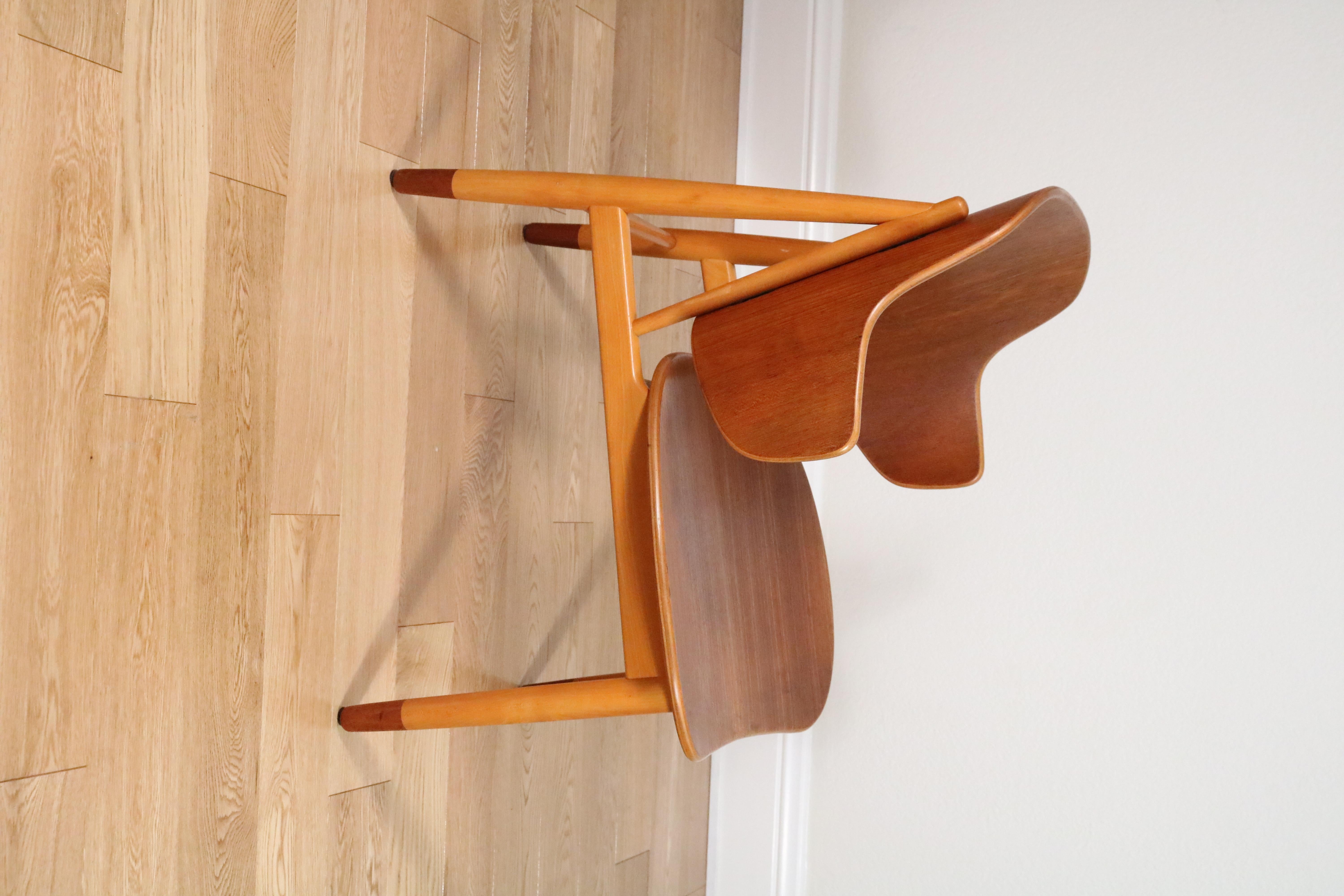 Kofod-Larsen Penguin-Stuhl (Skandinavische Moderne) im Angebot