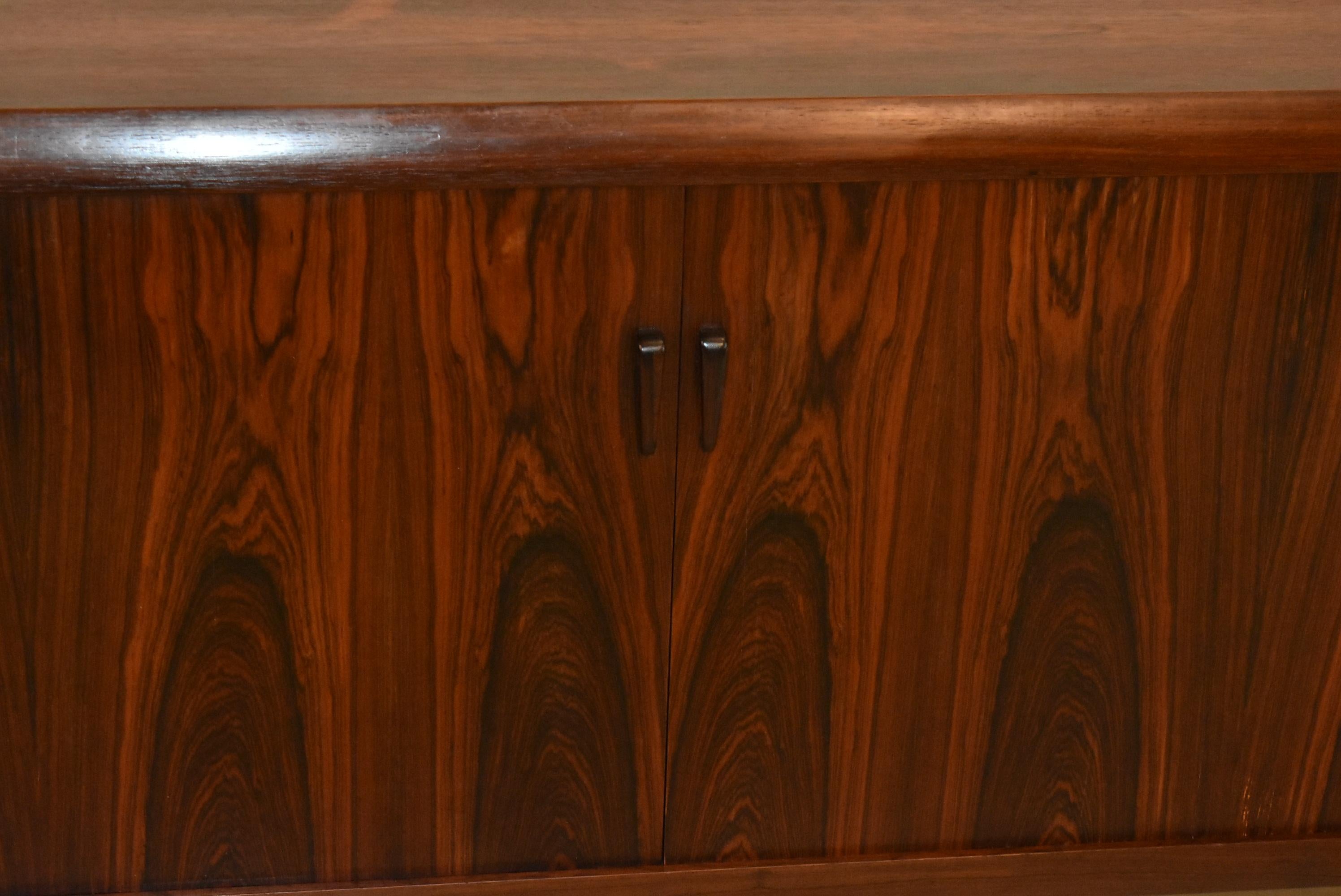 Kofod Larsen Rosewood Credenza In Good Condition For Sale In Toledo, OH