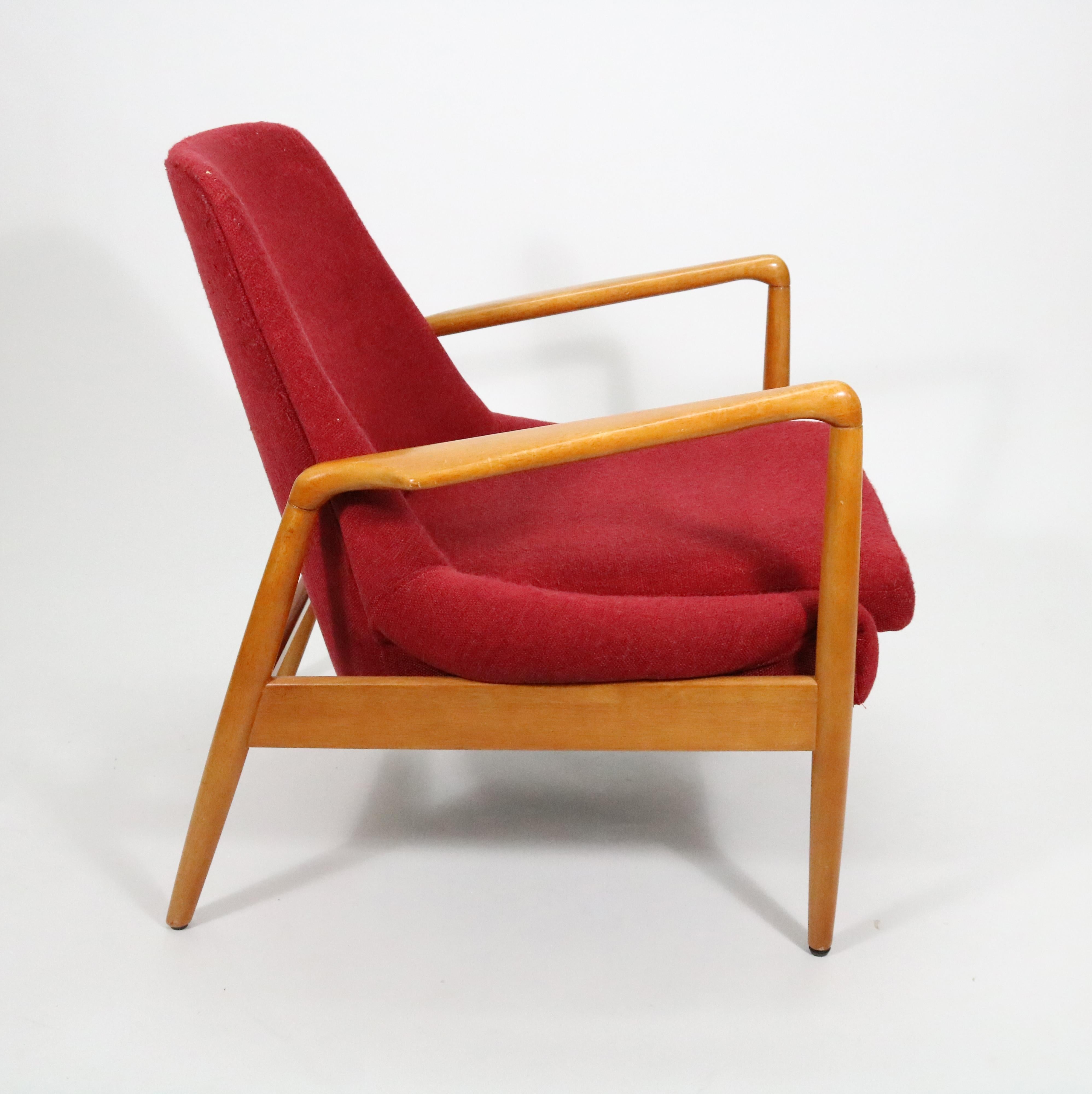 Mid-Century Modern Kofod-Larsen Style Shield of California Lounge Chair in Honey Walnut