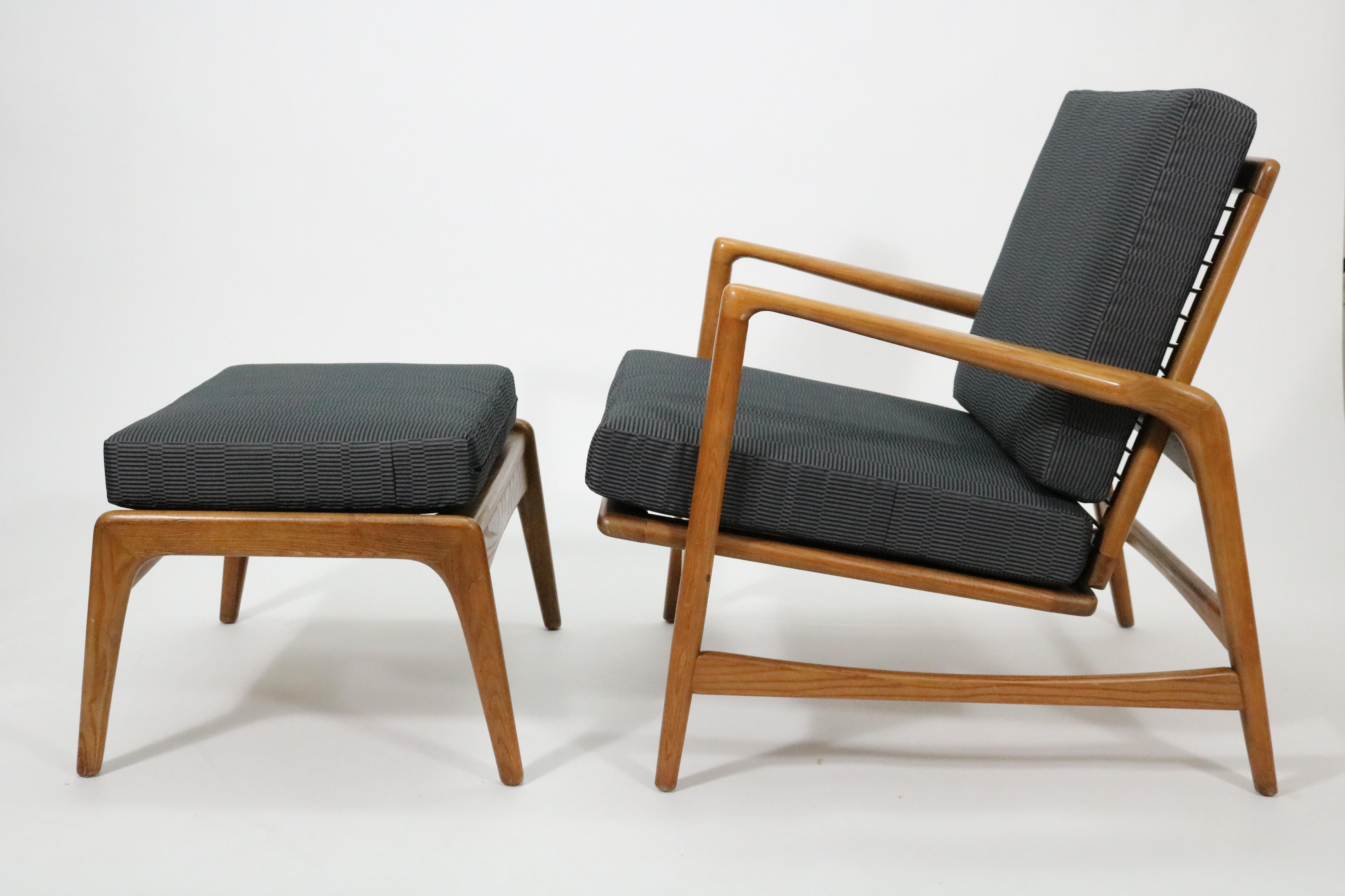 A rare lounge chair and ottoman by John Fossum for Shield Chair Company of California in the manner of Ib Kofod-Larsen.

In honey walnut with adjustable recline.

Recently reupholstered. Wonderful vintage condition.

John K. Fossum grew up in