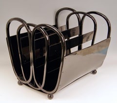 Kohn Magazine Rack Bentwood Plywood Black, Kolo Moser Nr. 1070, circa 1901-1905