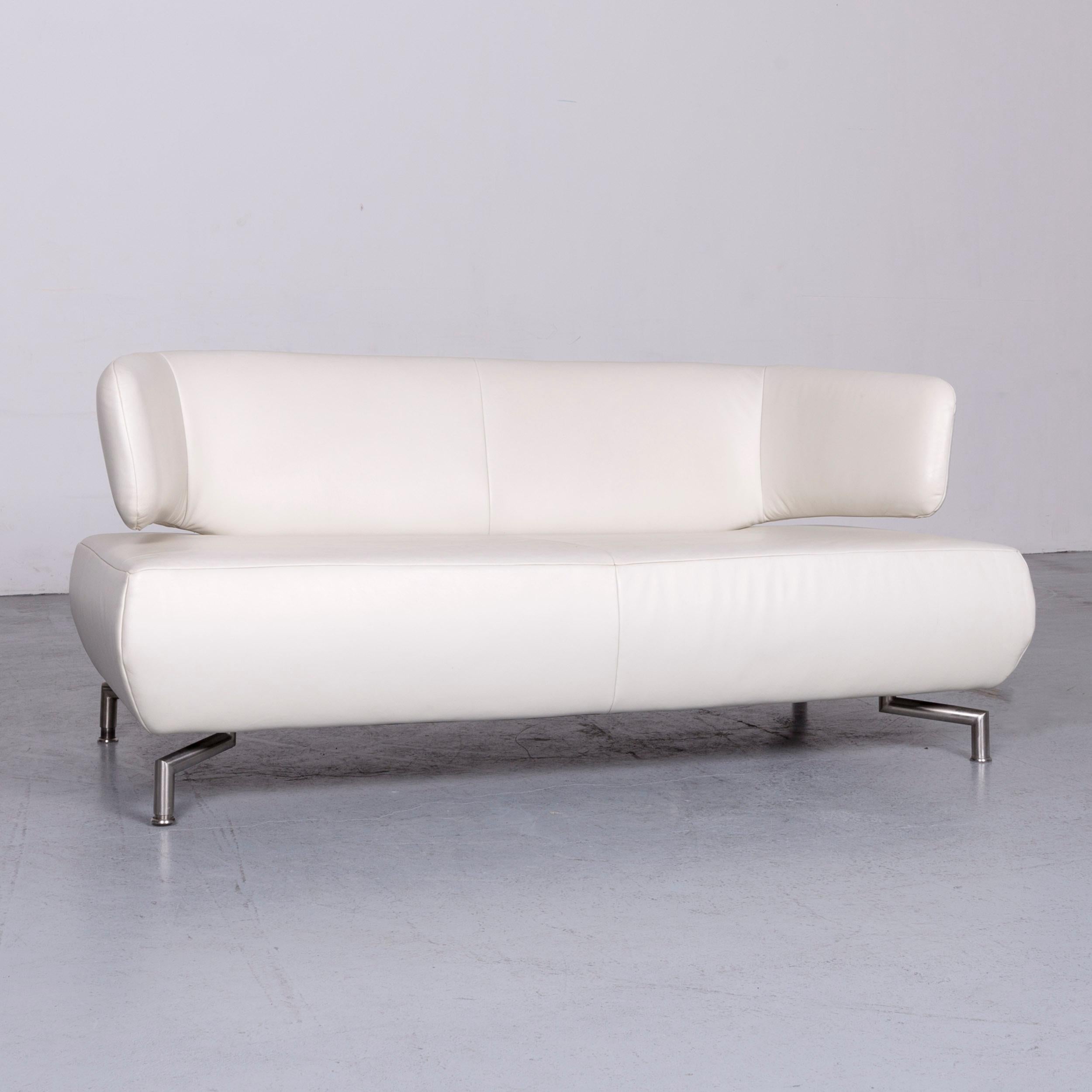 Koinor Designer Two-Seat Sofa White Leather Couch with Pillow In Good Condition In Cologne, DE