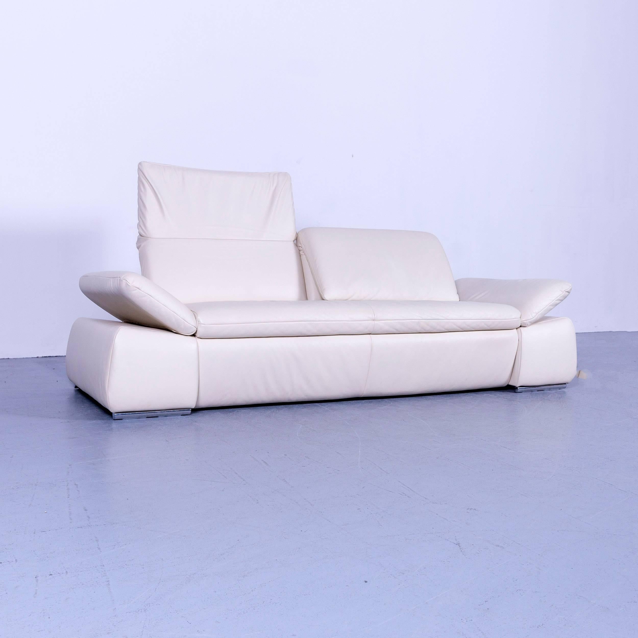 We bring to you an Koinor Evento designer leather sofa white two-seat.




















  