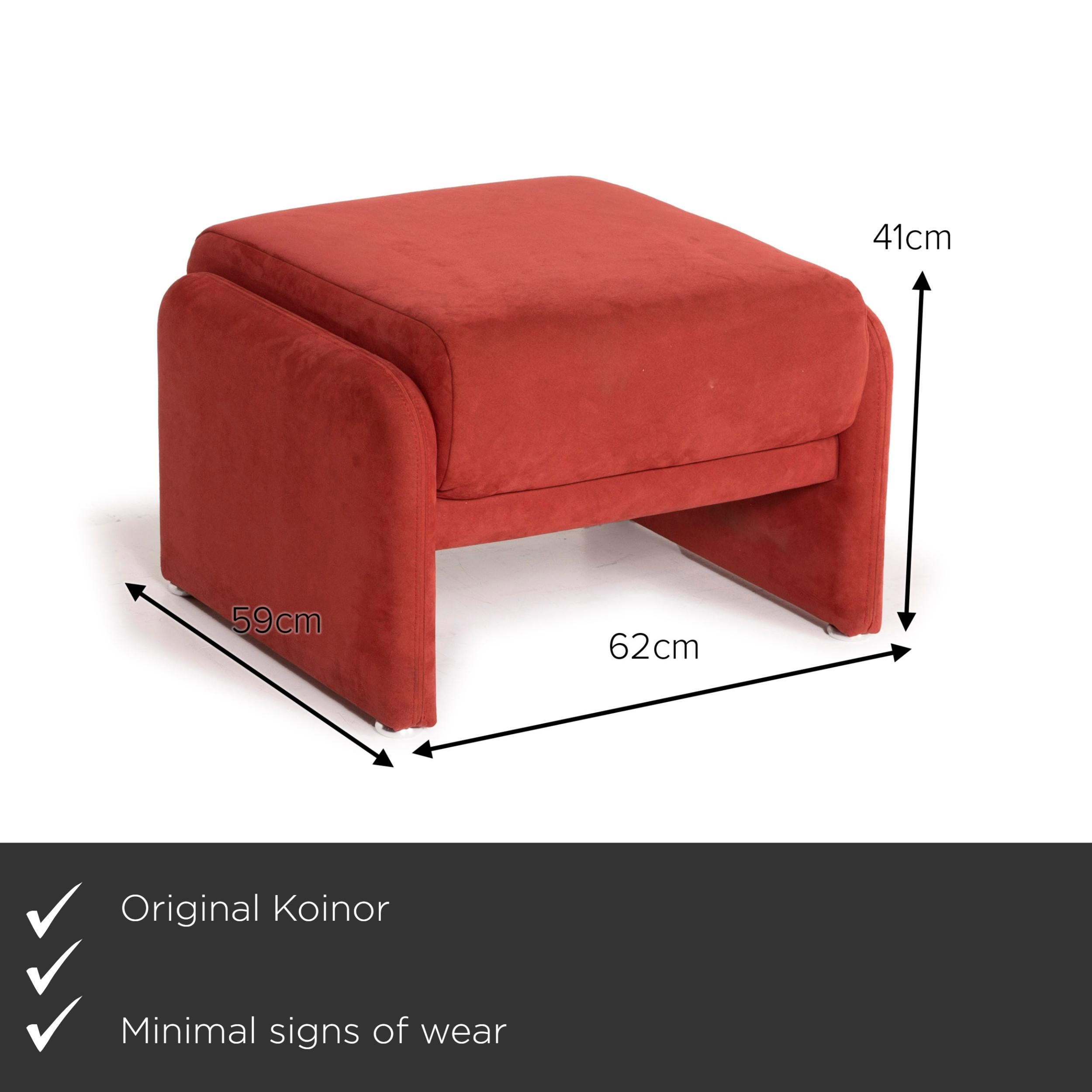 We present to you a Koinor fabric stool orange.
 

 Product measurements in centimeters:
 

Depth: 59
 Width: 62
 Height: 41.





 