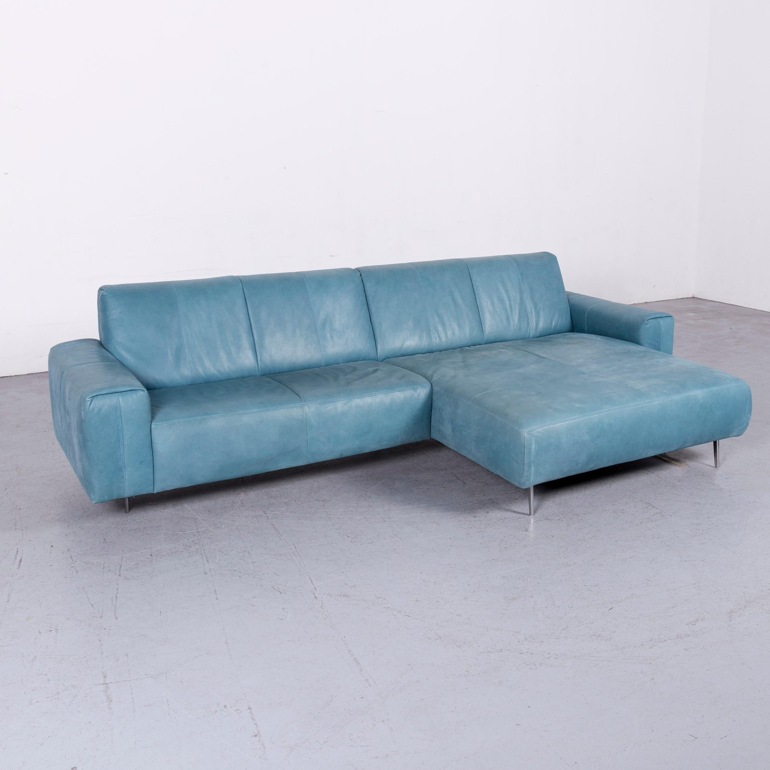 We bring to you a Koinor Garret designer leather sofa in bleu corner, sofa couch.