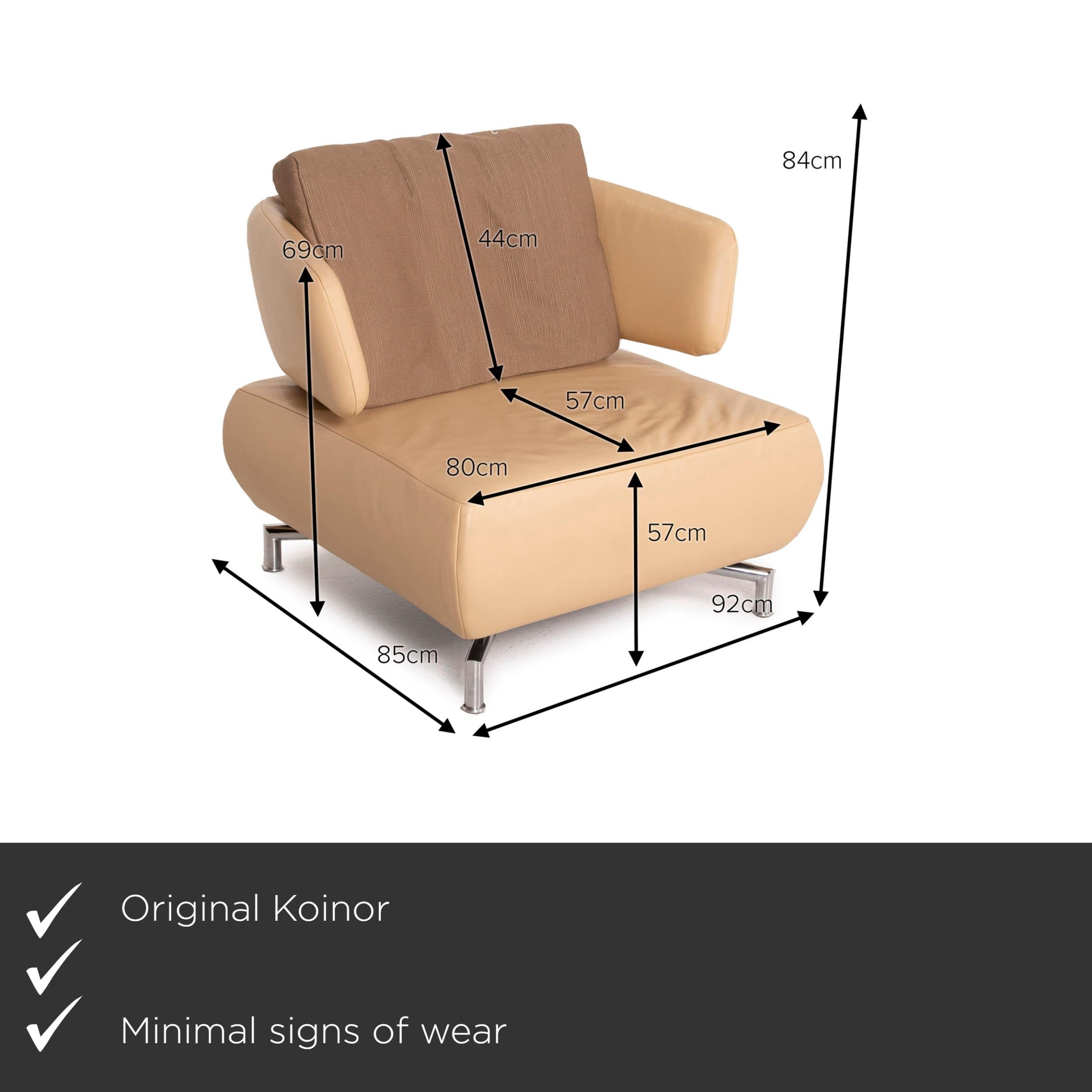 We present to you a Koinor leather armchair in beige fabric.


 Product measurements in centimeters:
 

Depth: 85
Width: 92
Height: 84
Seat height: 40
Rest height: 69
Seat depth: 57
Seat width: 80
Back height: 44.
 