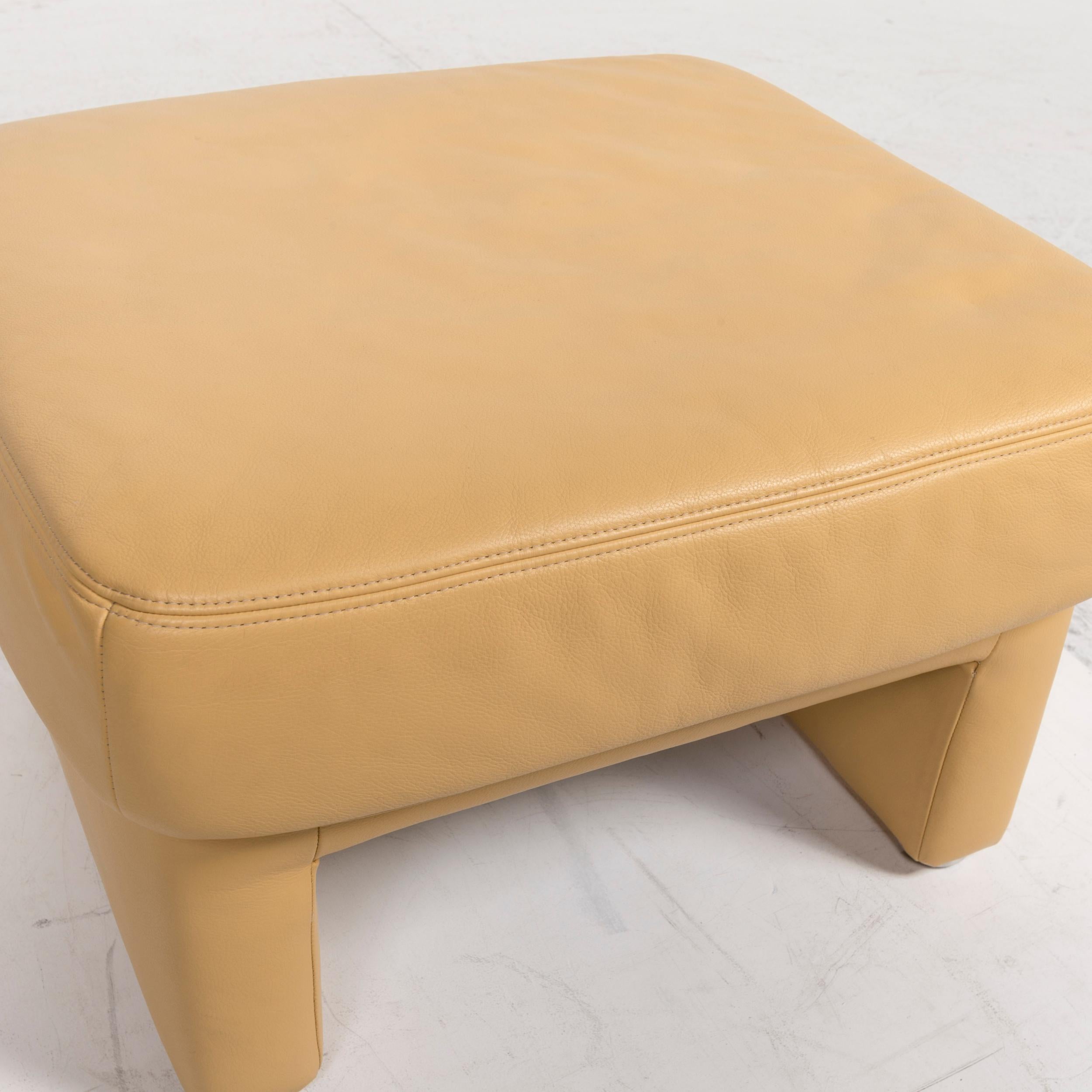 Koinor Leather Armchair Set Yellow 2 Armchair 1 Stool In Good Condition For Sale In Cologne, DE
