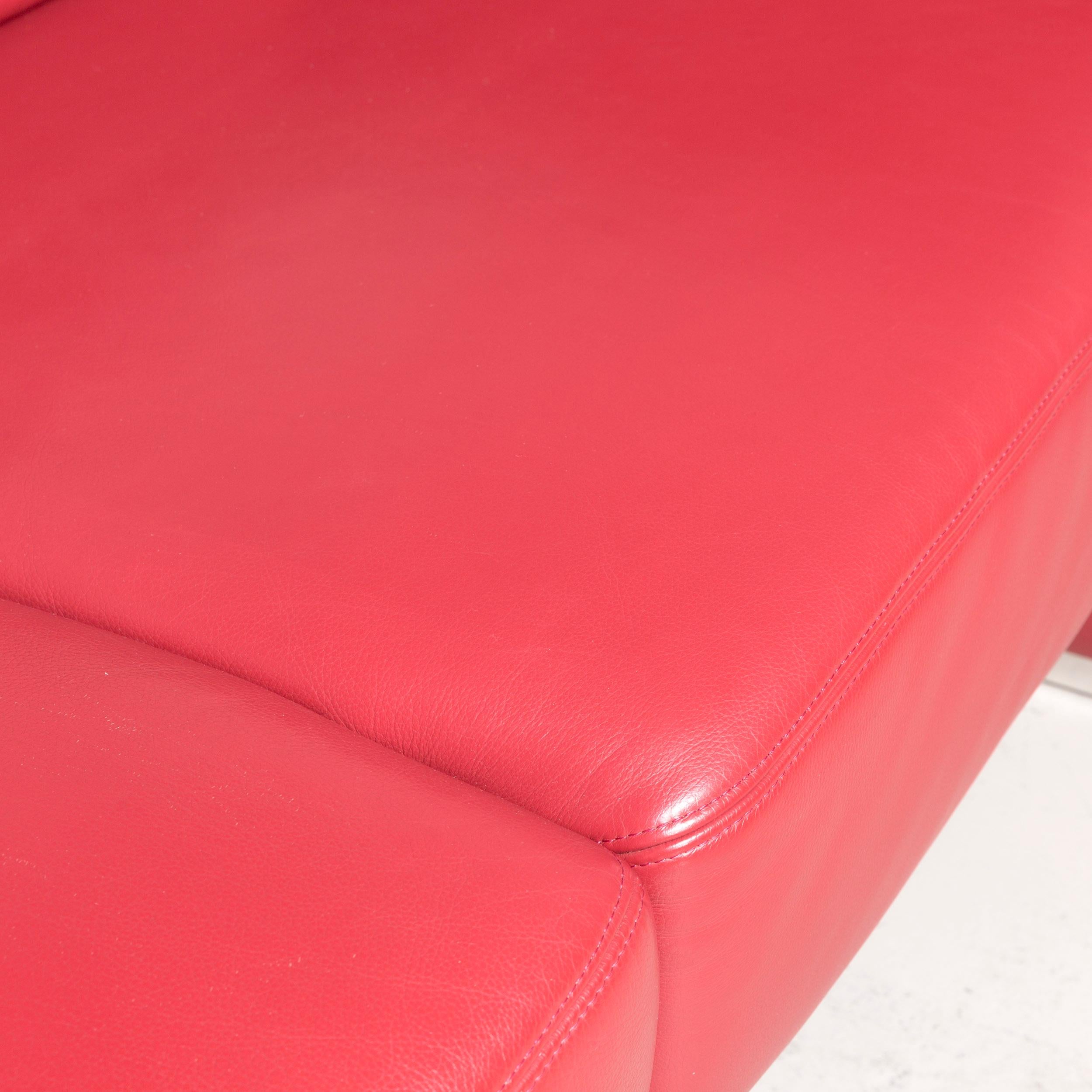 Koinor Nove Designer Leather Sofa Red Two-Seat Couch In Good Condition In Cologne, DE