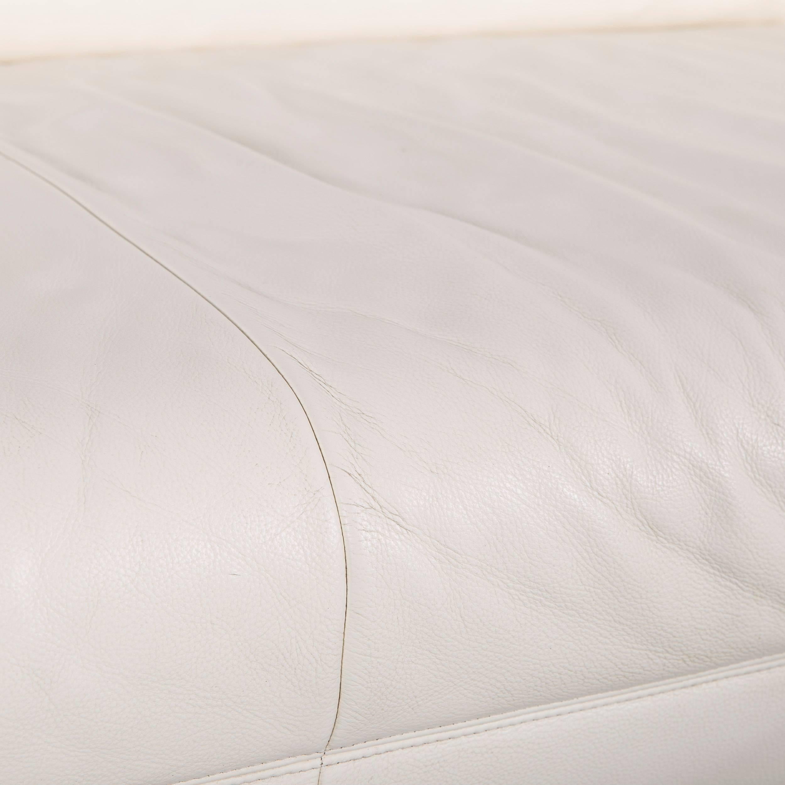 Koinor Perlen-Leder-Sofa Weiße Dreisitzer-Kommode im Zustand „Gut“ in Cologne, DE