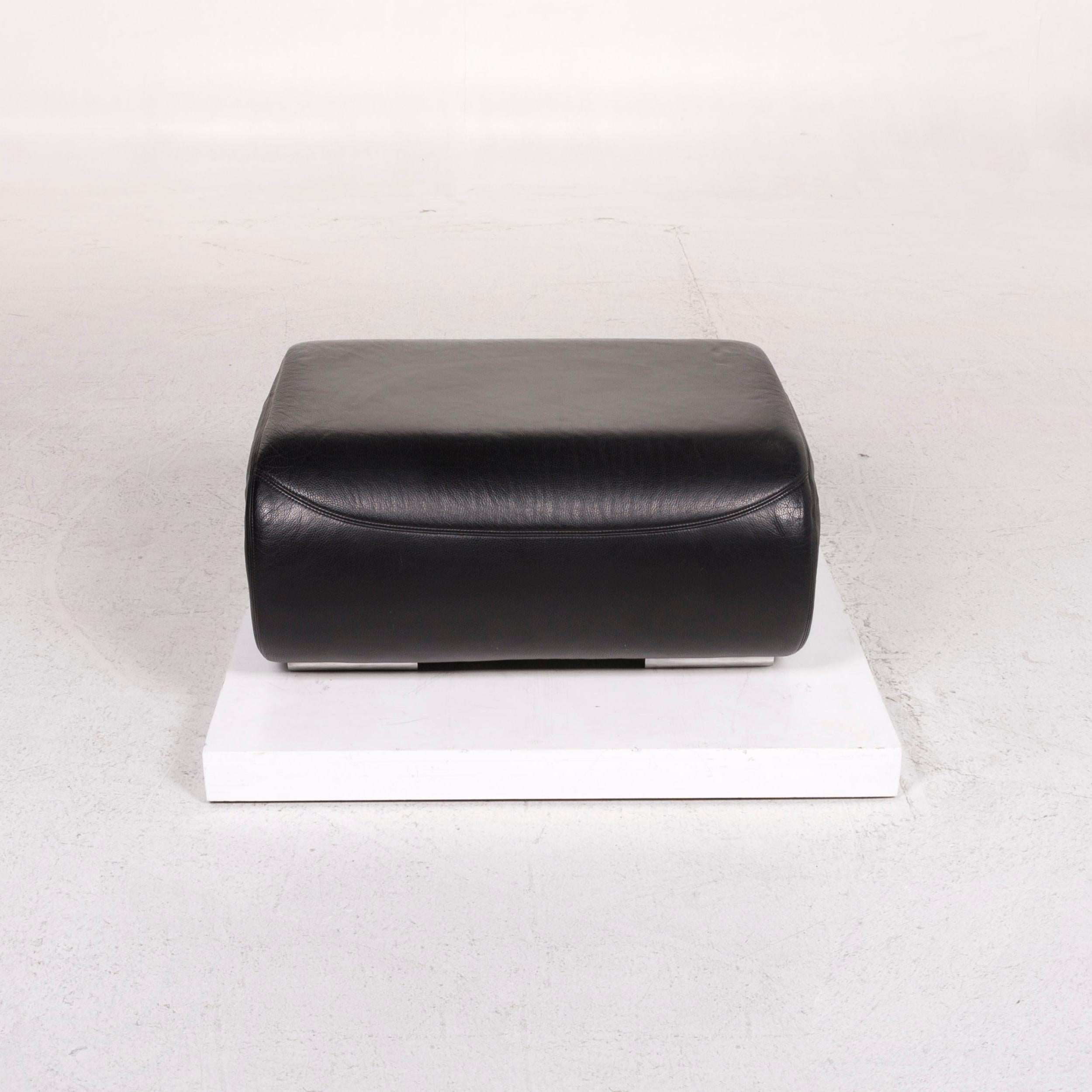 Koinor Pearl Leather Stool Black Ottoman In Excellent Condition In Cologne, DE