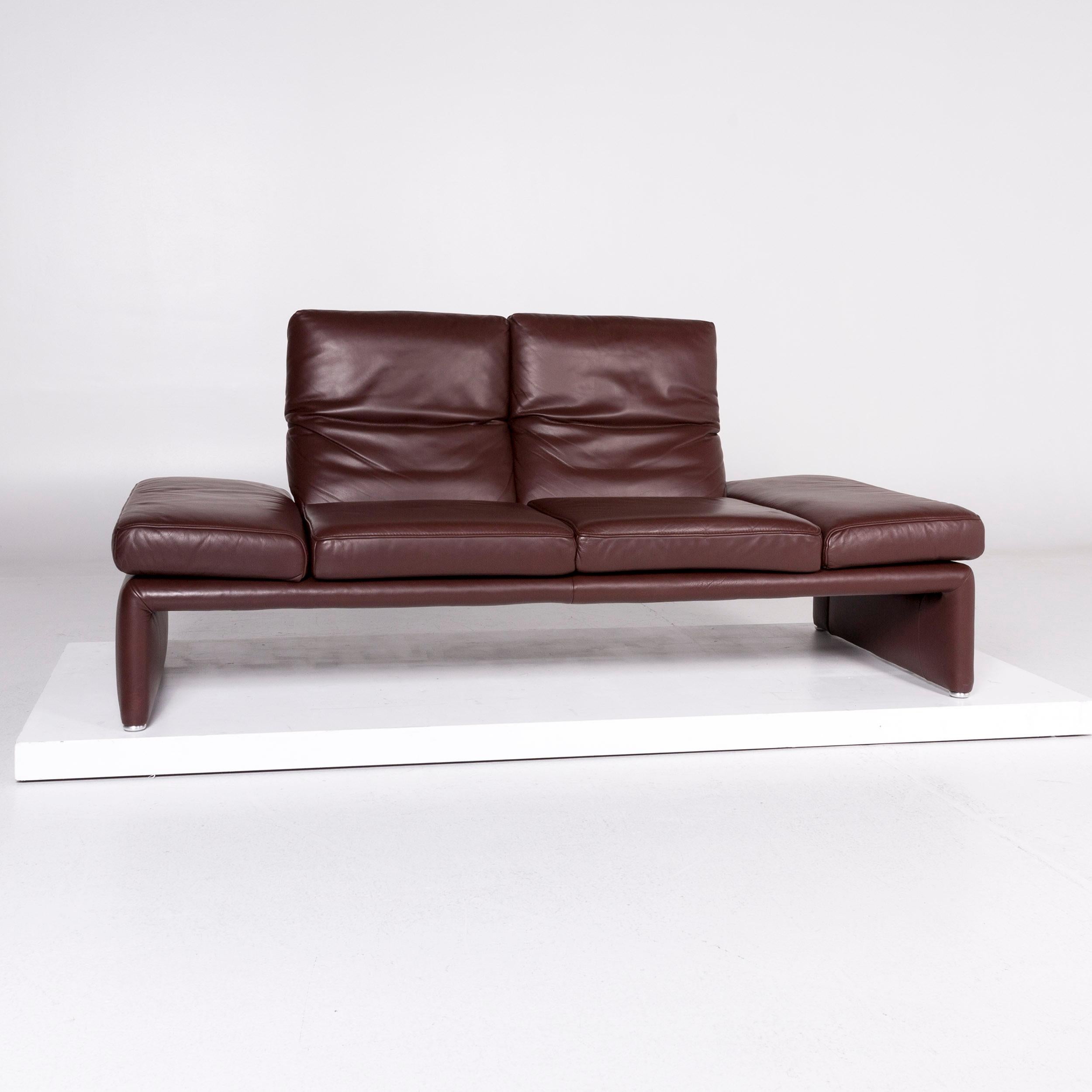 We bring to you a Koinor Raoul leather sofa brown red brown two-seat function.

 Product measurements in centimeters:
 
Depth 88
Width 203
Height 97
Seat-height 46
Rest-height 44
Seat-depth 53
Seat-width 122.

 