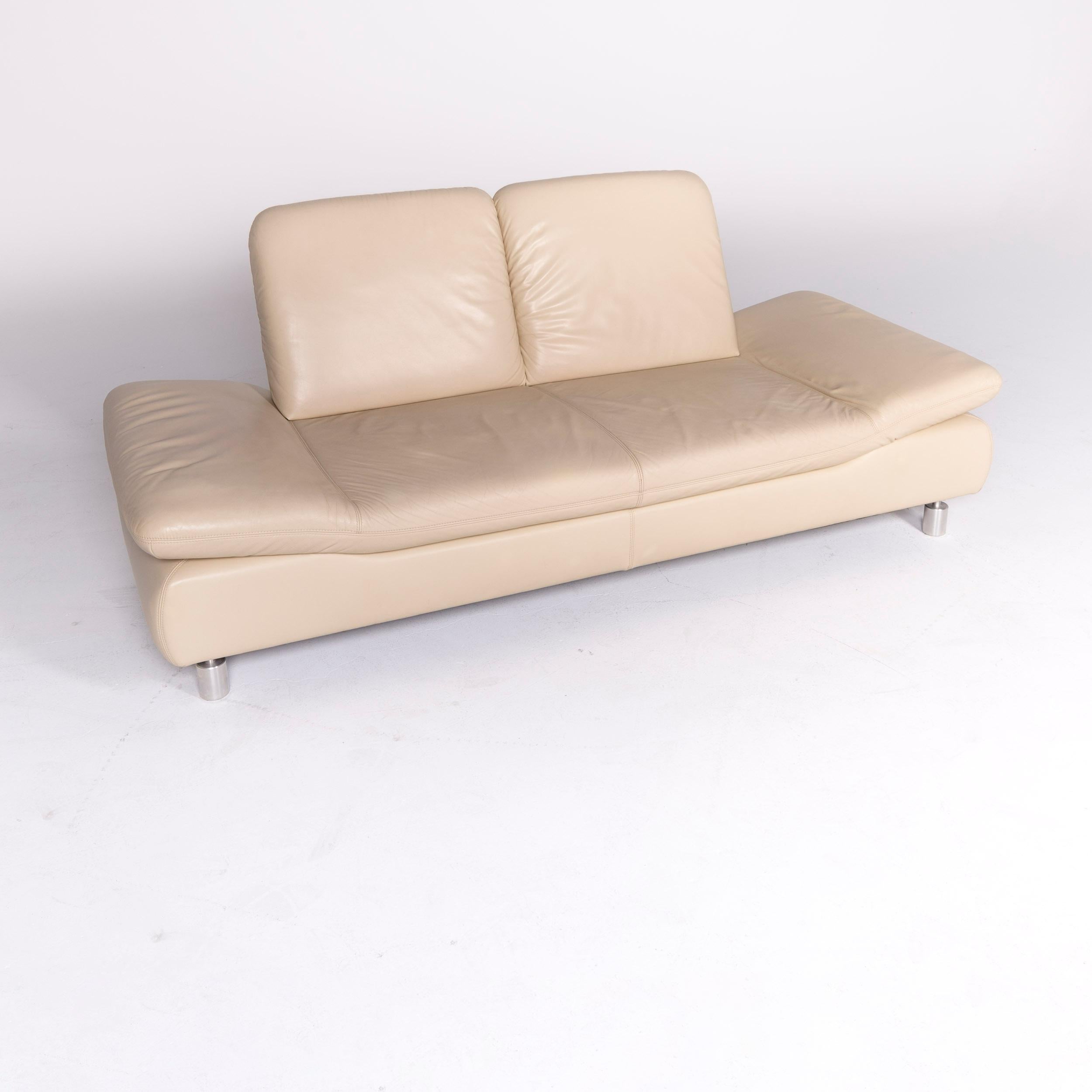 We bring to you a Koinor Rivoli designer leather sofa beige genuine leather three-seat couch.

Product measurements in centimeters:

Depth 88
Width 208
Height 88
Seat-height 40
Rest-height 46
Seat-depth 59
Seat-width 123
Back-height