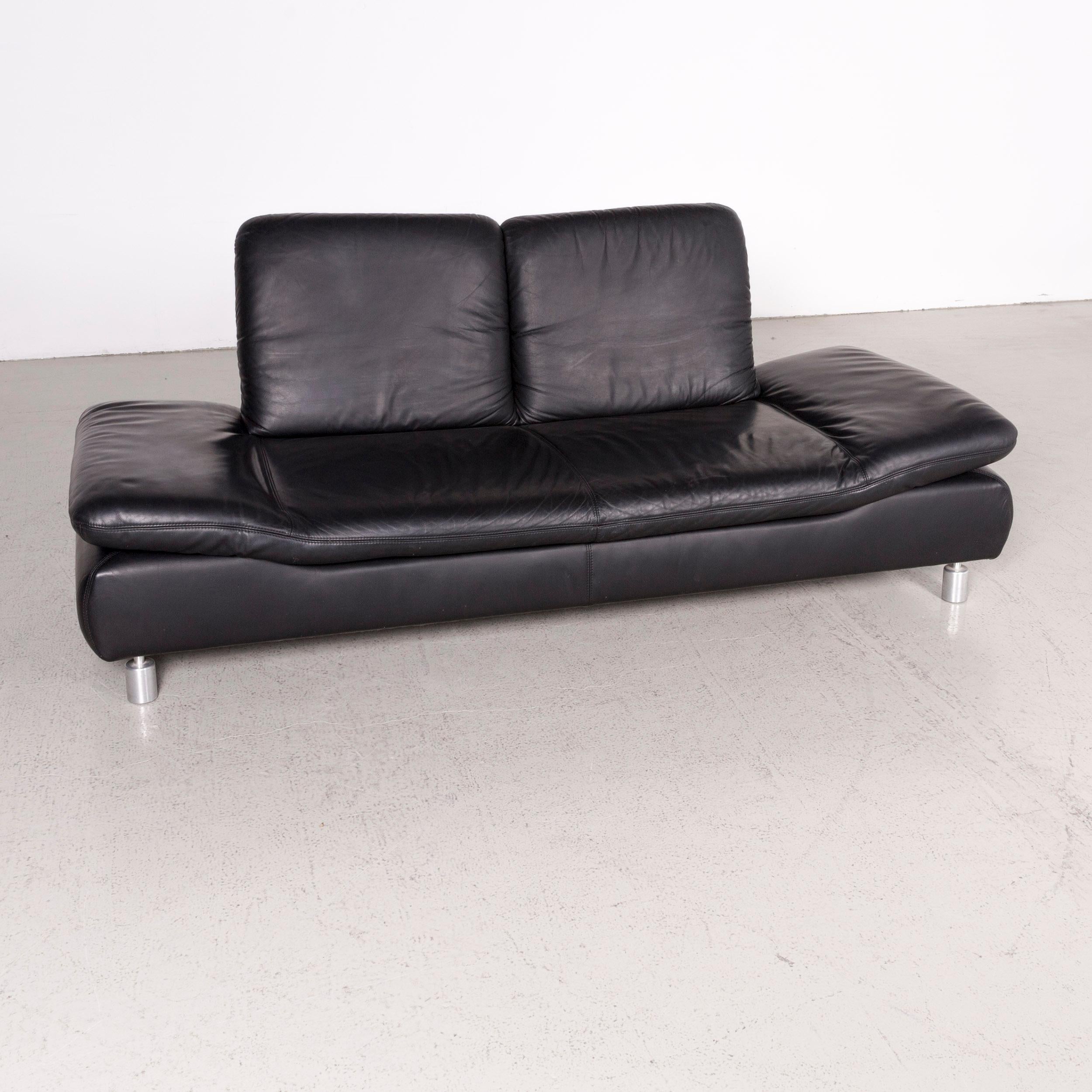 We bring to you a Koinor Rivoli designer leather sofa black genuine leather three-seat couch.

Product measurements in centimeters:

Depth 80
Width 210
Height 85
Seat-height 40
Rest-height 45
Seat-depth 55
Seat-width 120
Back-height