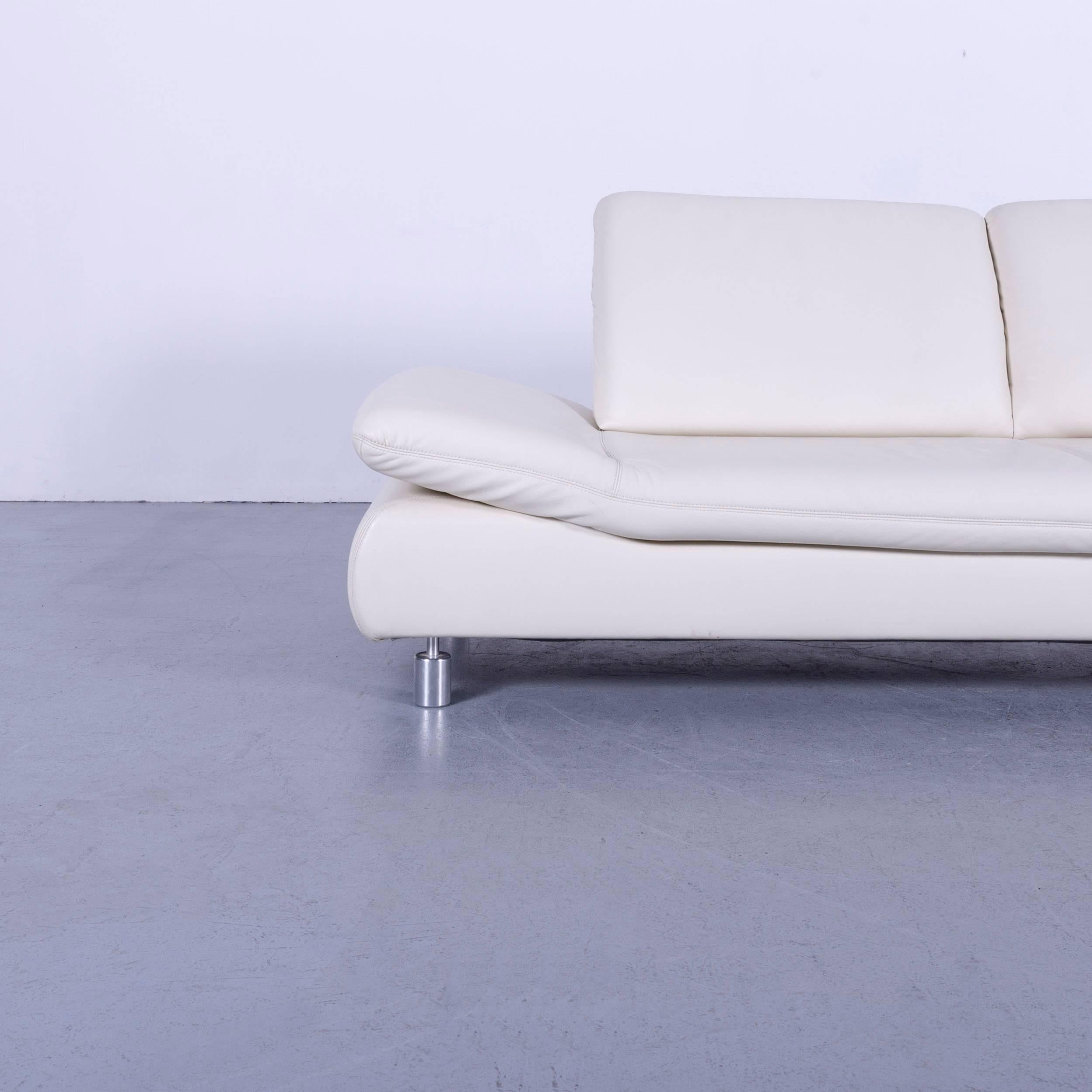 Koinor Rivoli Designer Ledersofa in Off-White mit Funktionen Deutschland im Zustand „Hervorragend“ in Cologne, DE