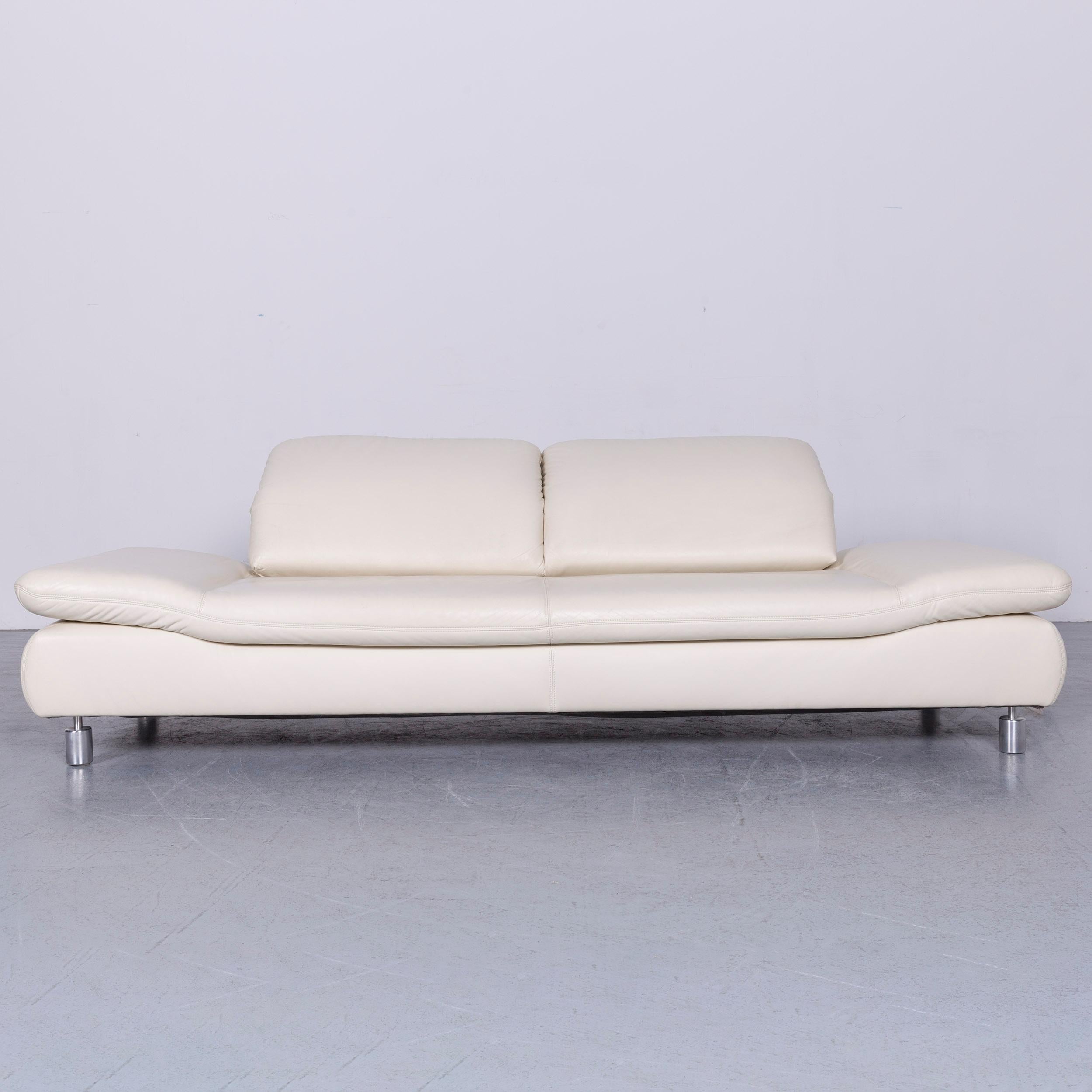 Koinor Rivoli Designer Leather Three-Seat Sofa in White with Functions In Excellent Condition In Cologne, DE