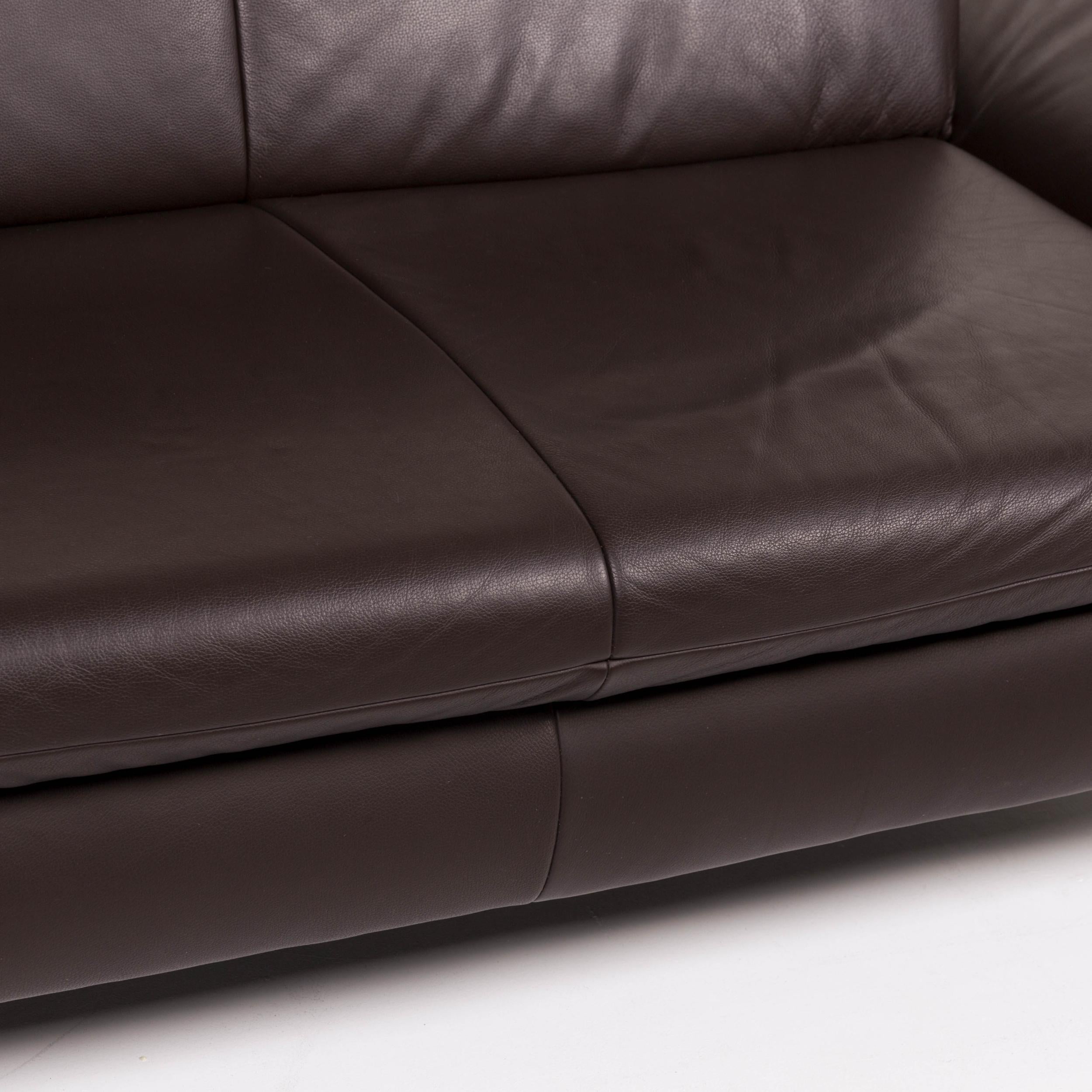 We bring to you a Koinor Rossini brown leather sofa two-seat with function.
 
 

 Product measurements in centimeters:
 

Depth: 86
Width: 190
Height: 83
Seat-height: 40
Rest-height: 40
Seat-depth: 55
Seat-width: 108
Back-height: 45.
 