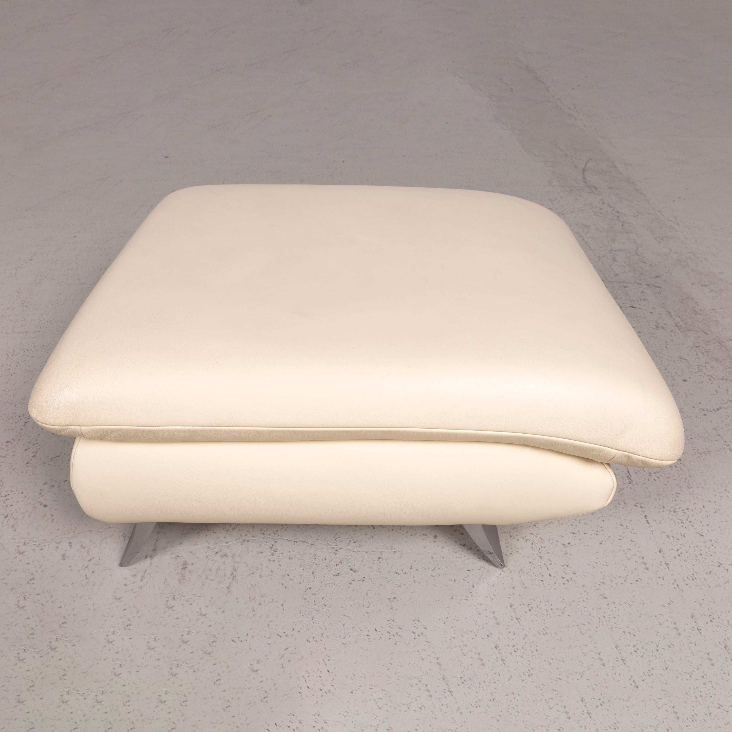 Koinor Rossini Designer Leather Footstool Creme In Good Condition For Sale In Cologne, DE
