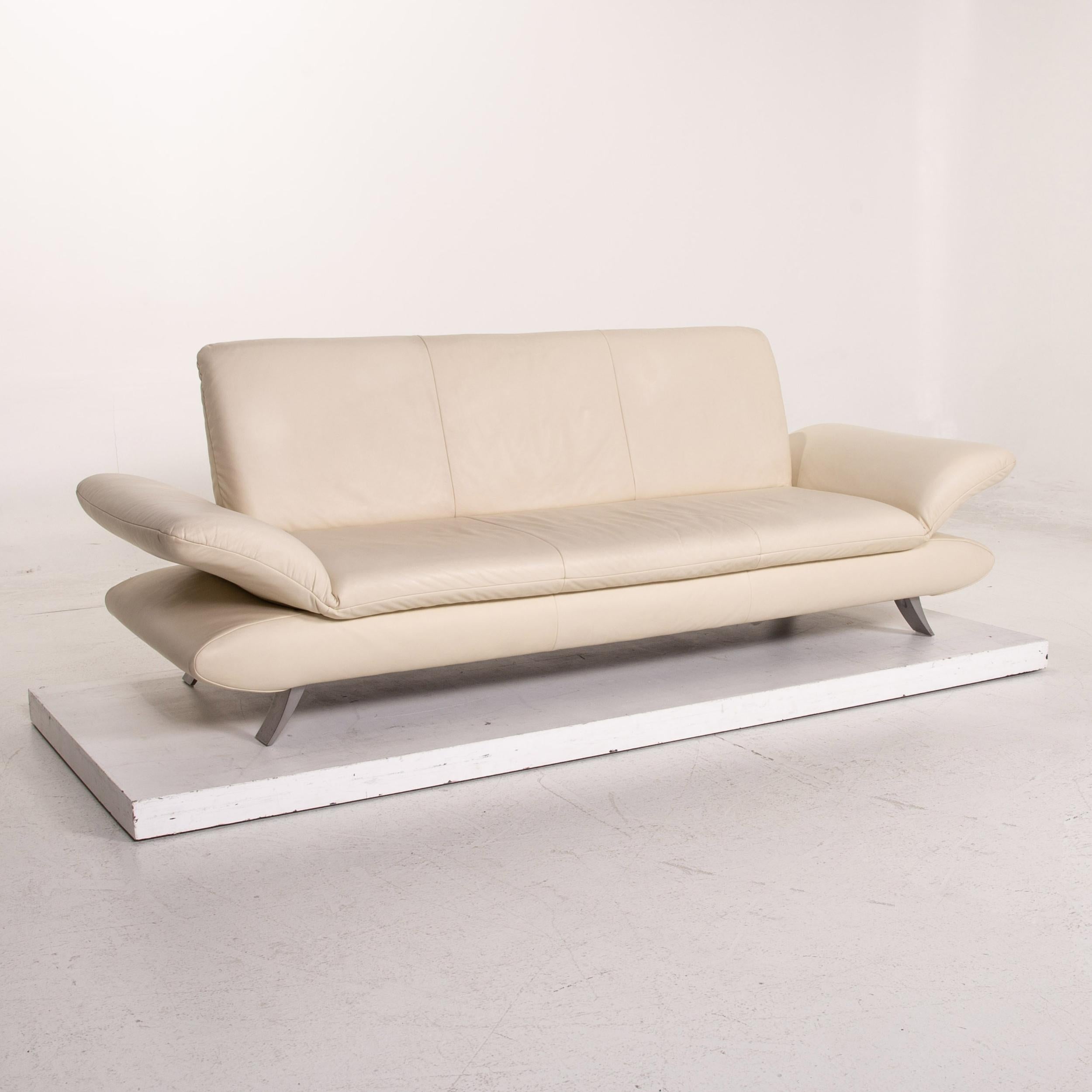 Koinor Rossini Leather Sofa Cream Three-Seater Function Couch In Good Condition In Cologne, DE