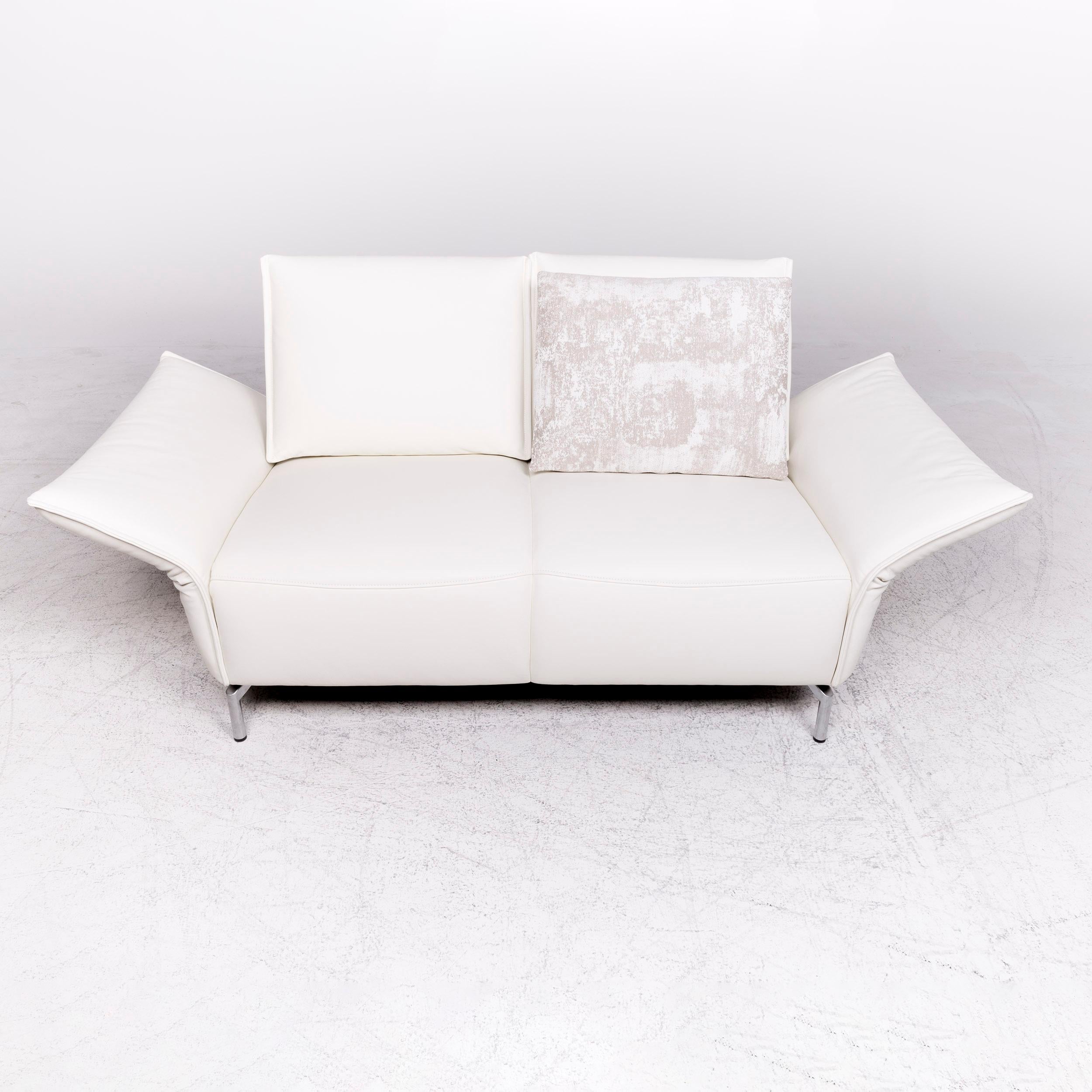 Koinor Vanda Designer Leather Sofa White Real Leather Two-Seat Couch In Excellent Condition In Cologne, DE