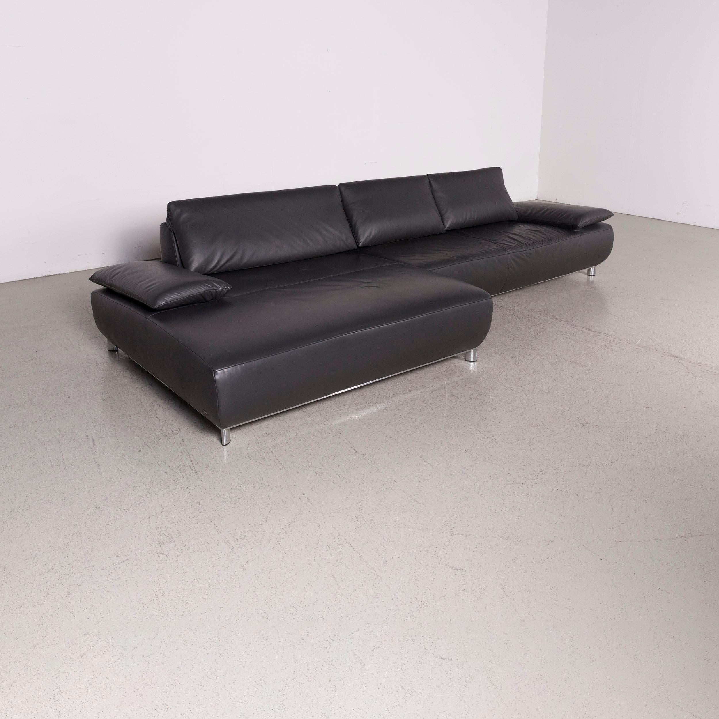 We bring to you a Koinor Volare designer leather sofa anthracite corner sofa genuine leather couch.
 

Product measures in centimeters:

Depth: 145
Width: 250
Height: 80
Seat-height: 40
Rest-height: 50
Seat-depth: 55
Seat-width: