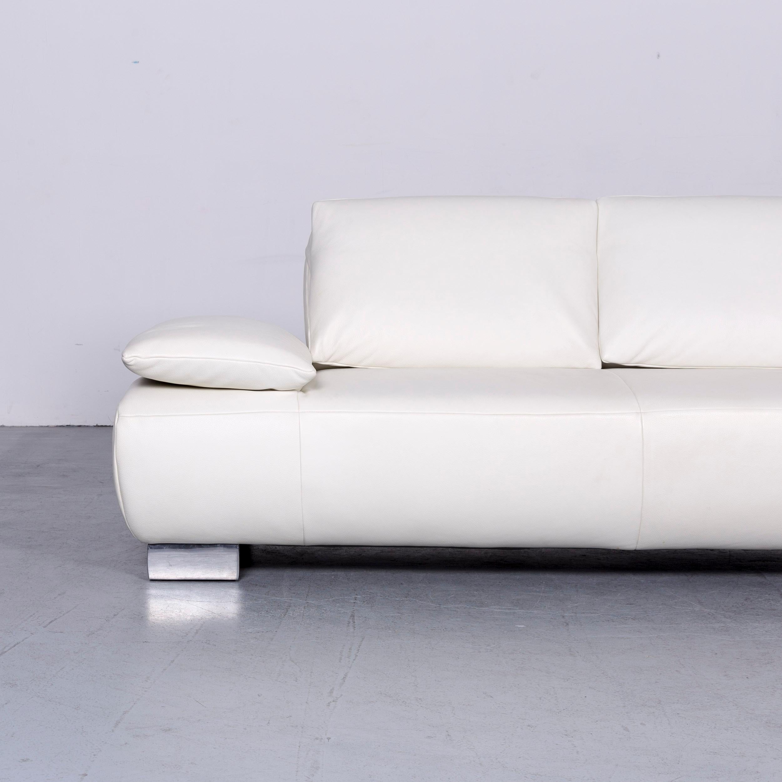 Contemporary Koinor Volare Designer Sofa White Three-Seat Leather Couch with Function For Sale
