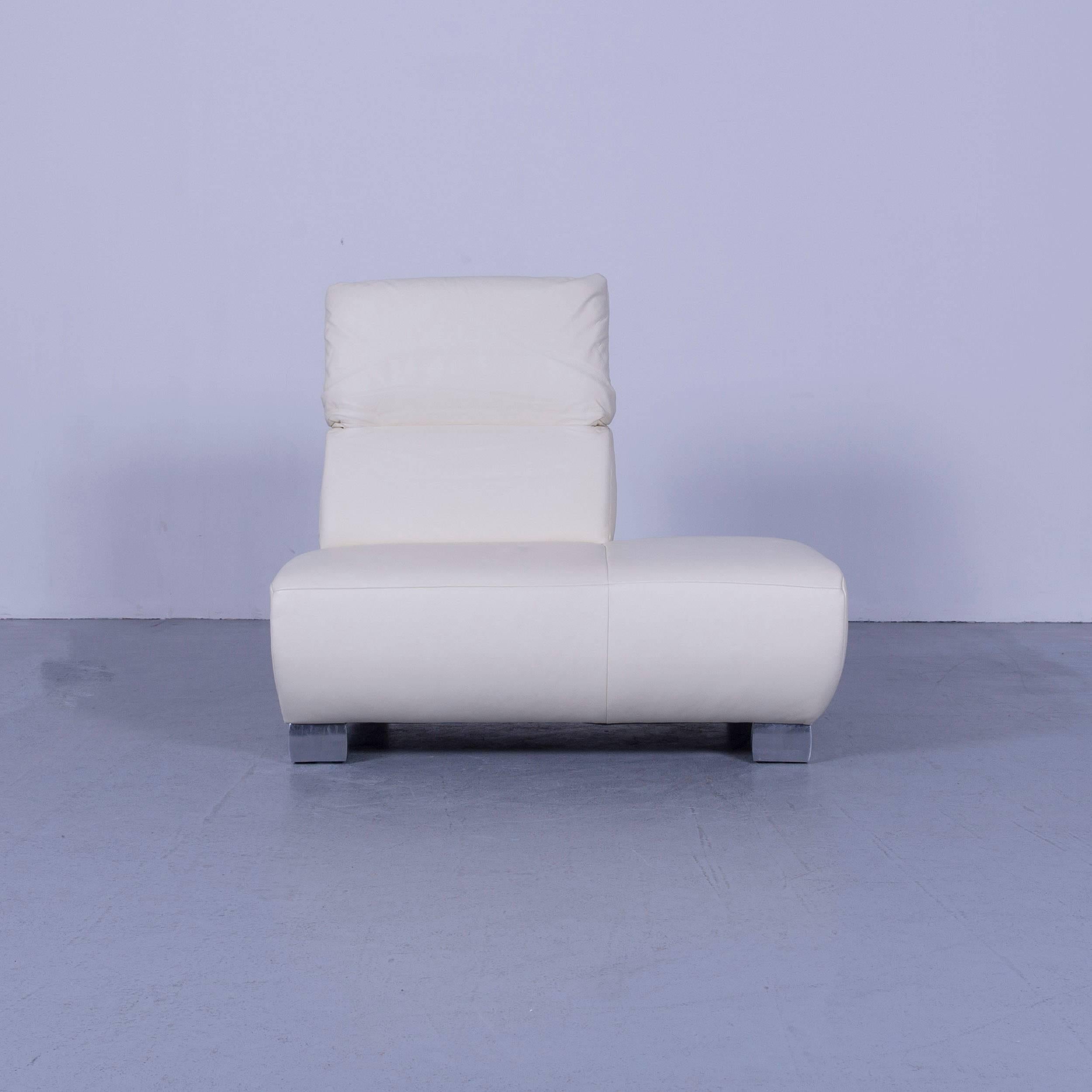 We bring to you an Koinor Volare leather recamiere off-white one seat.

































 